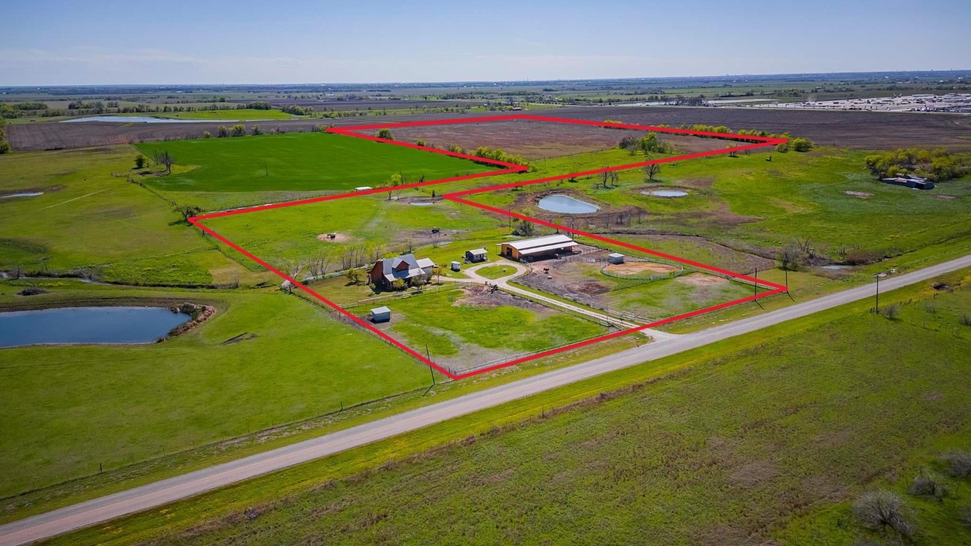 Photo of 4100 County Rd 404, Taylor, TX 76574