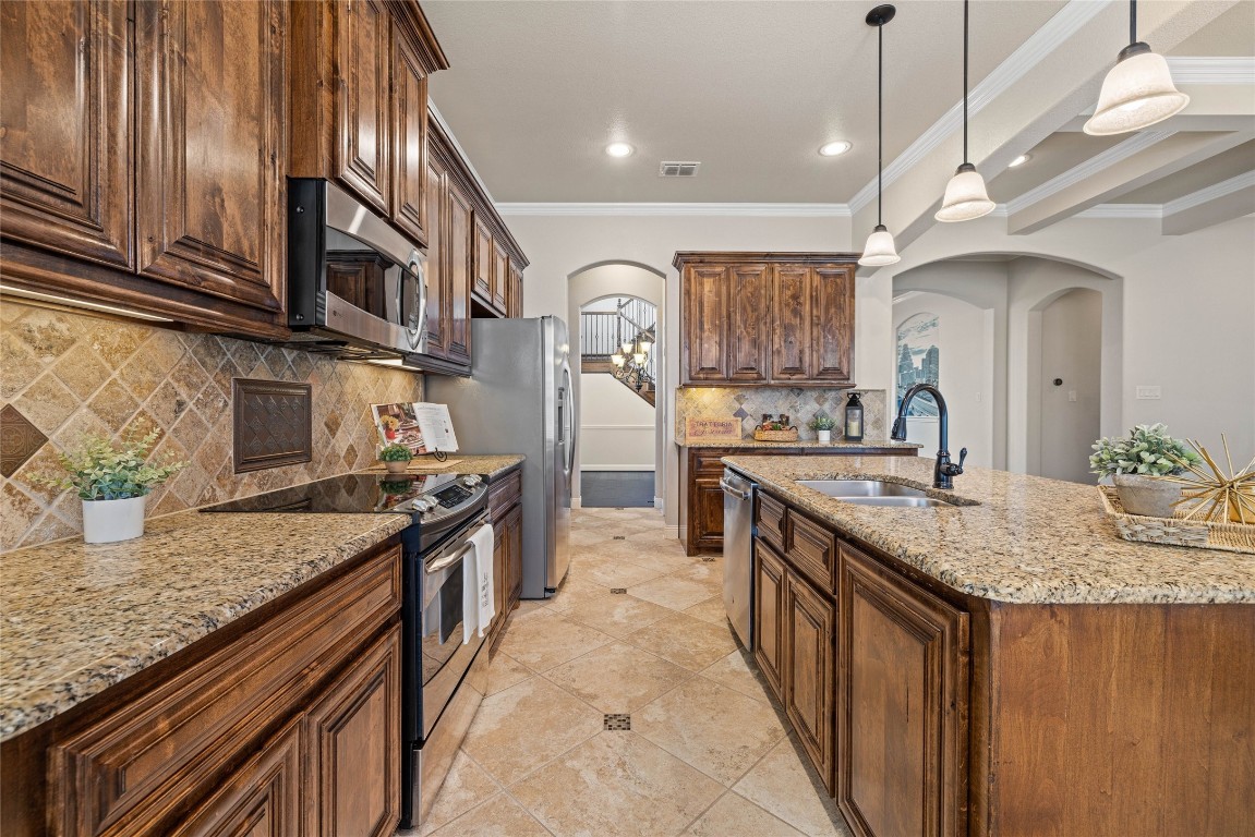 201 Silver Trail, Round Rock, Texas image 16
