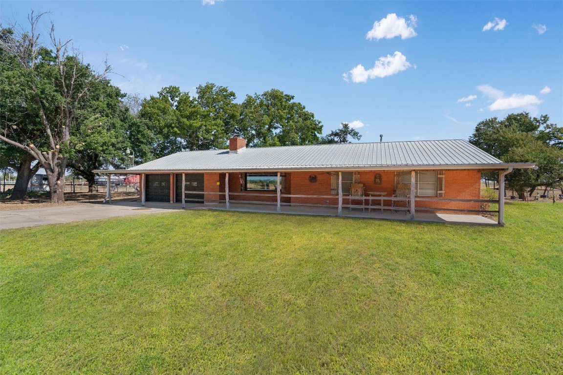 323 County Road 450, Thorndale, Texas image 3