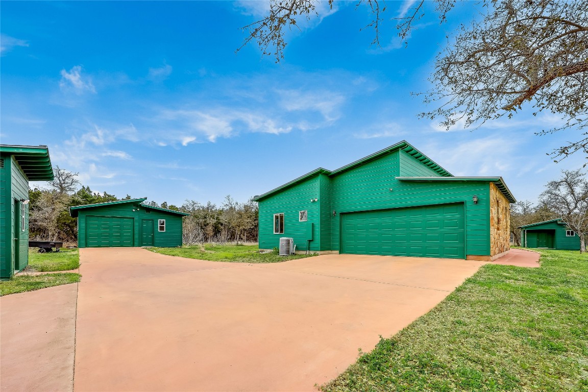 17025 Round Mountain Road  Road Leander TX 78641