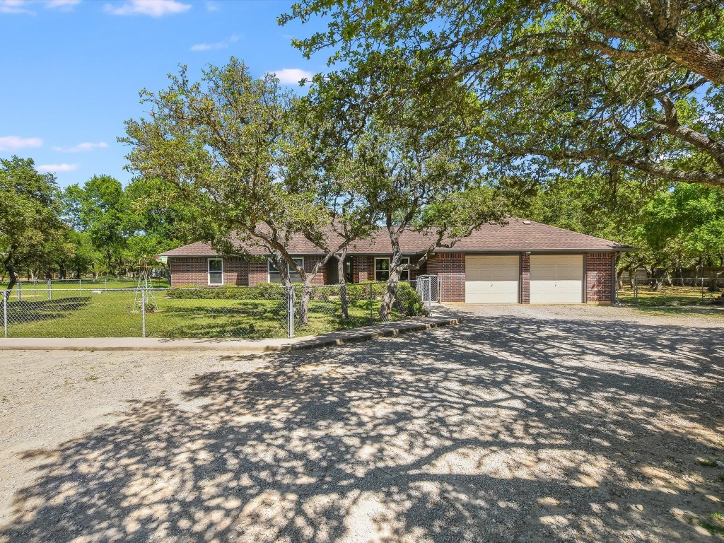 Photo of 4500 County Road 207, Liberty Hill, TX 78642