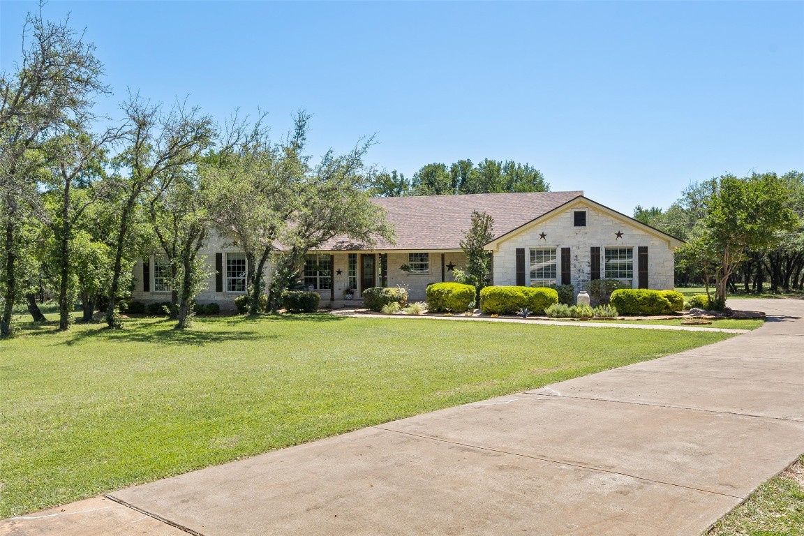 152 Thoroughbred Trace  Trace Liberty Hill TX 78642