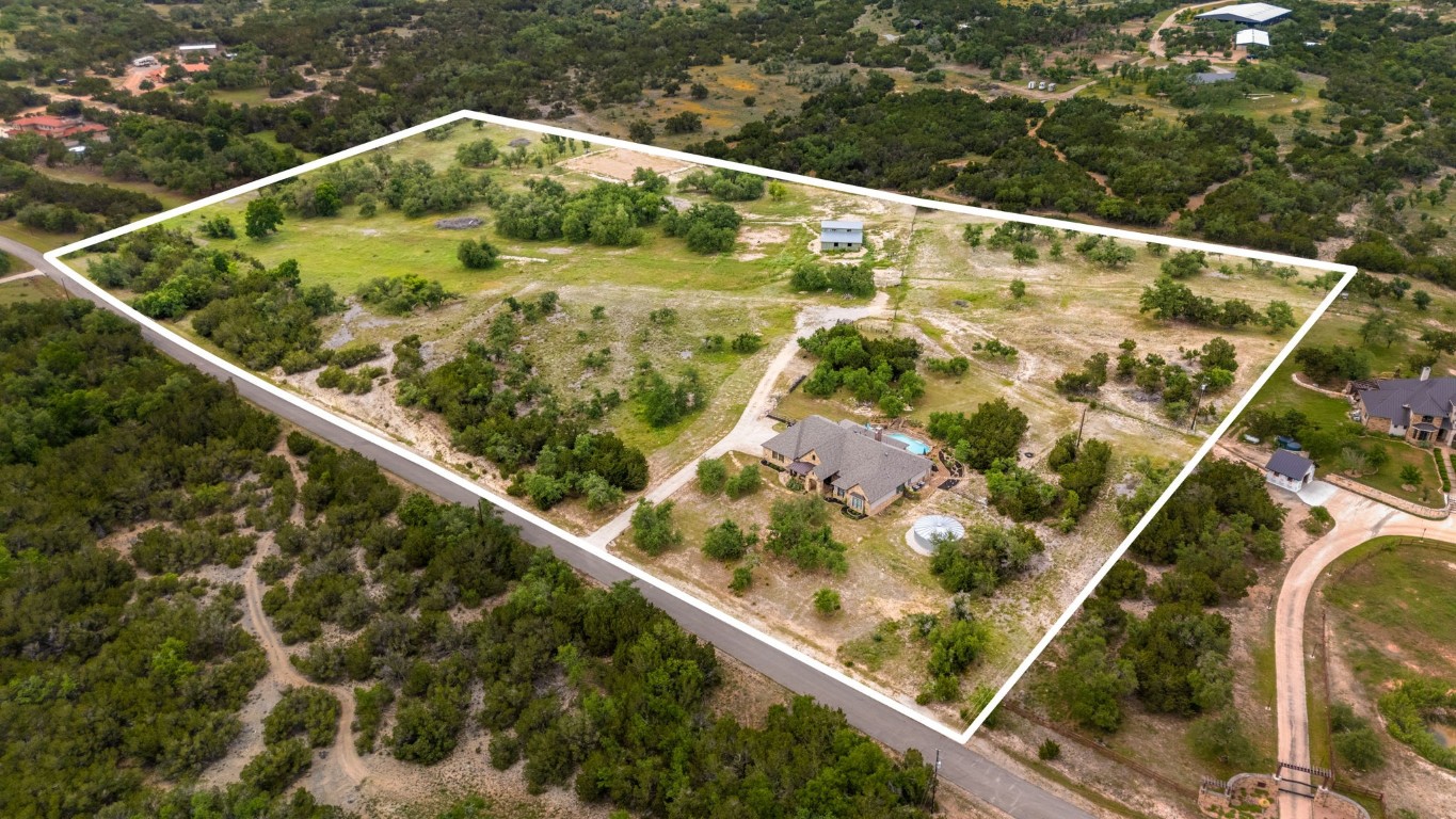 670 Heather Hills Drive  Drive Dripping Springs TX 78620