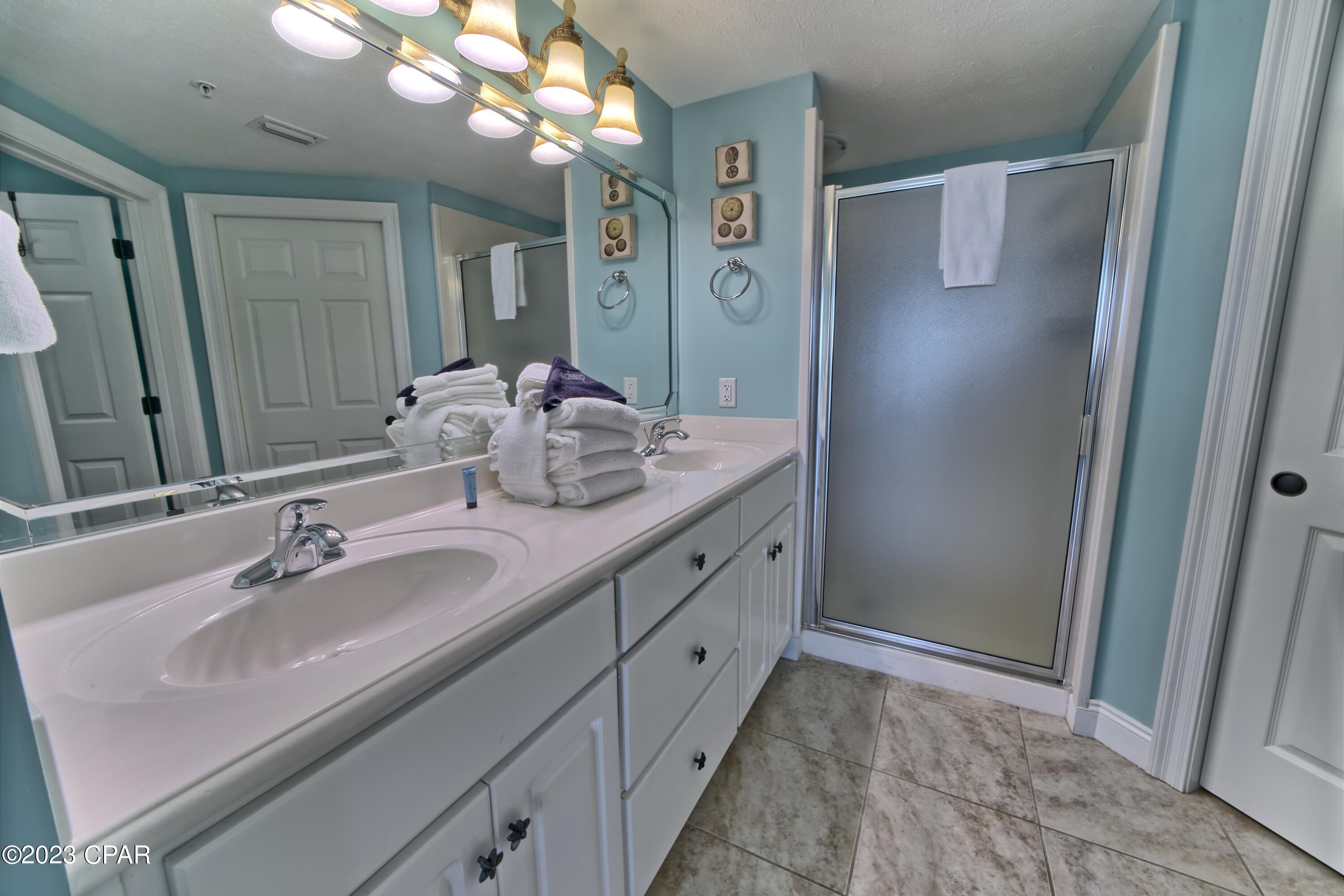 Image 16 For 5004 Thomas Drive 1806