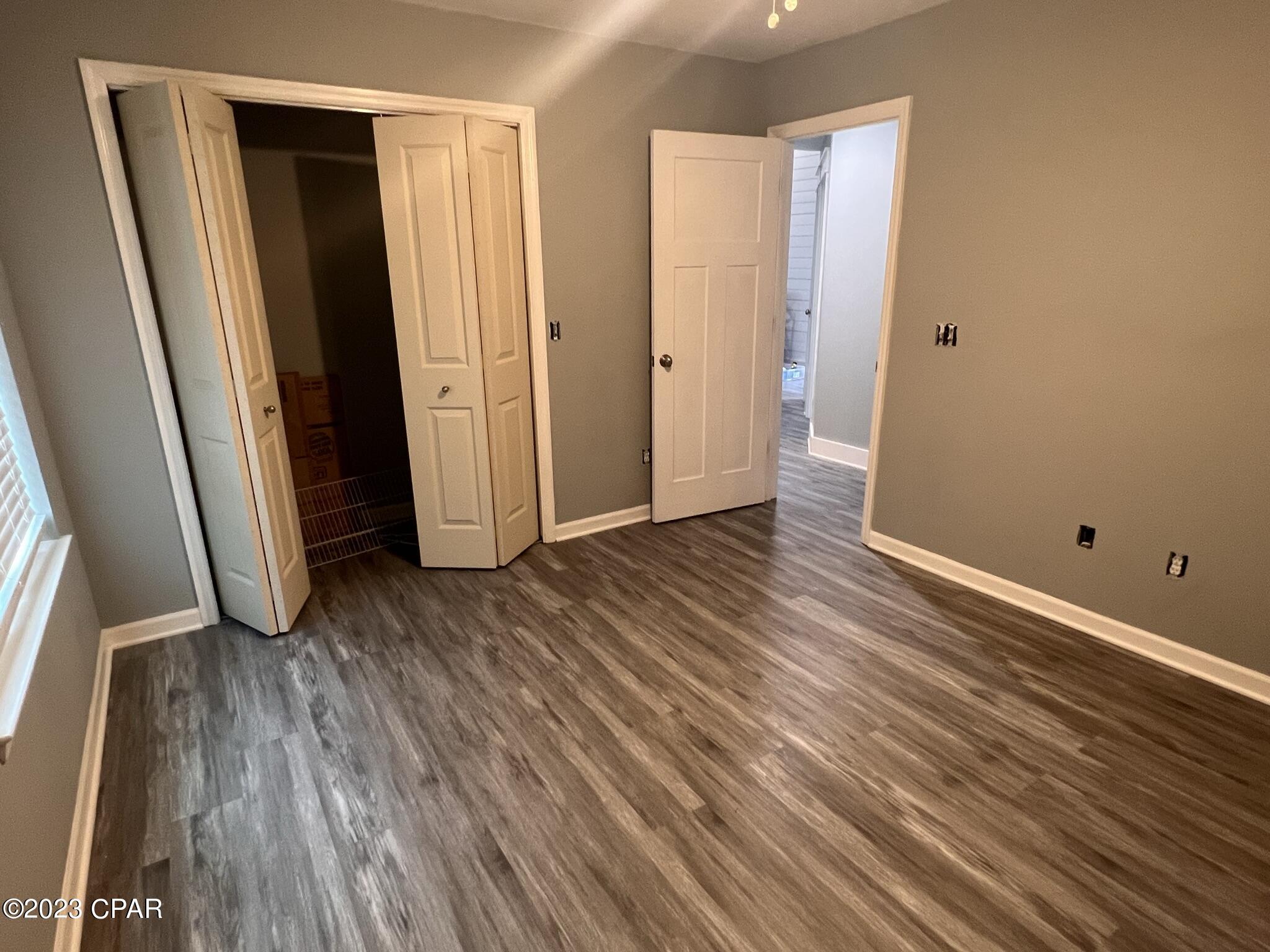 Image 12 For 319 Cove Boulevard