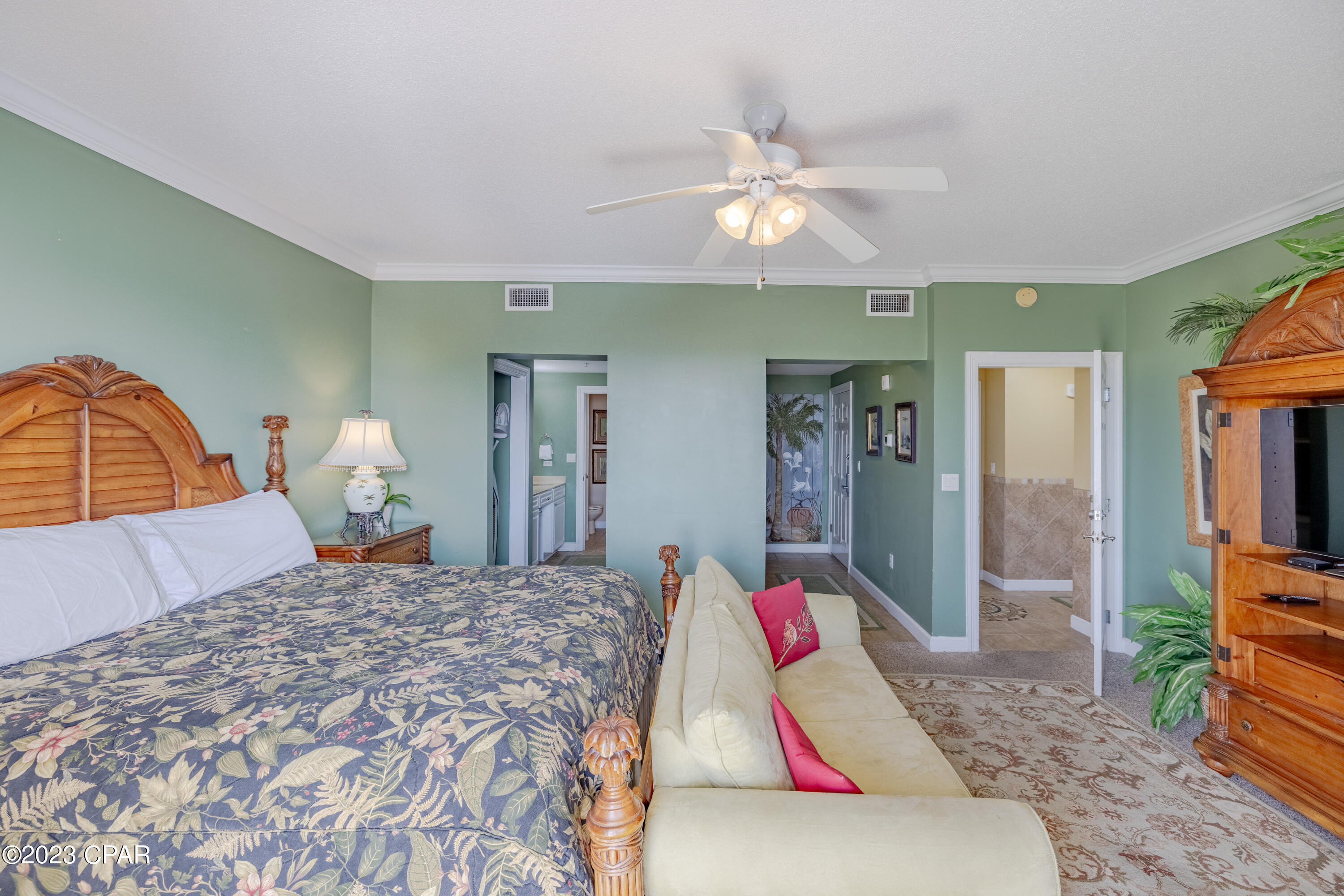 Image 9 For 9450 Thomas Drive 1711a