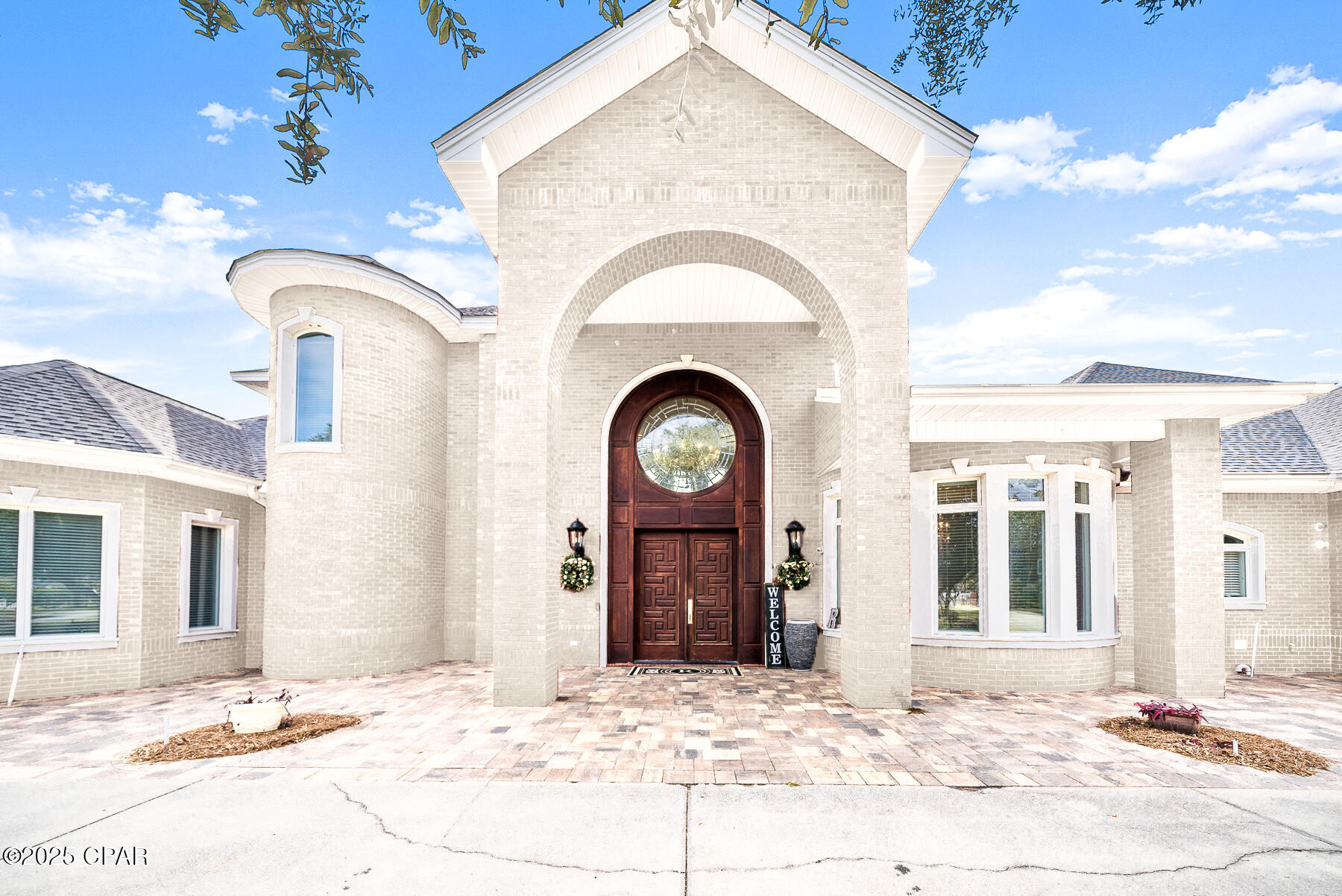 8115 N Lagoon Drive