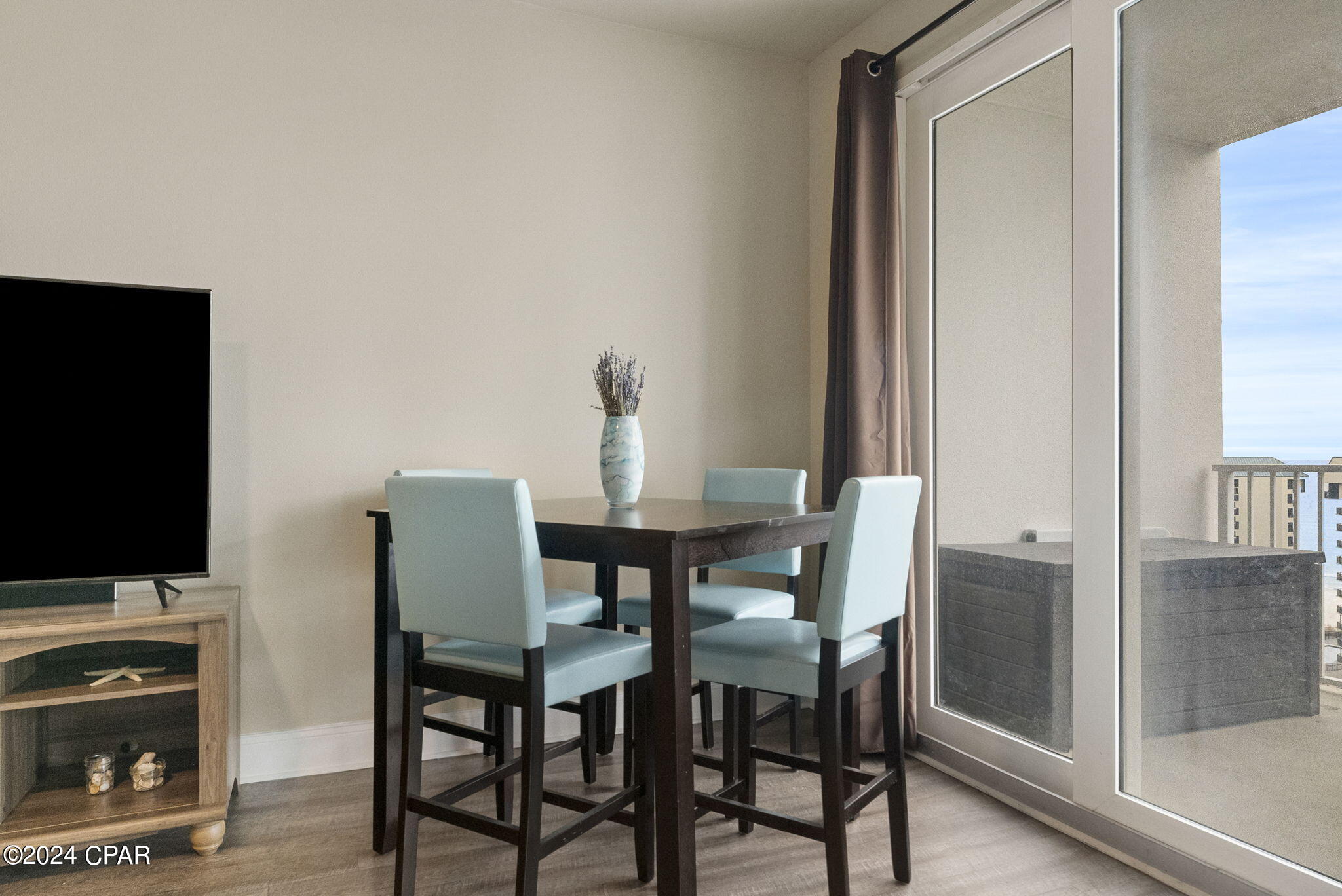 Image 6 For 9860 Thomas Drive 1126