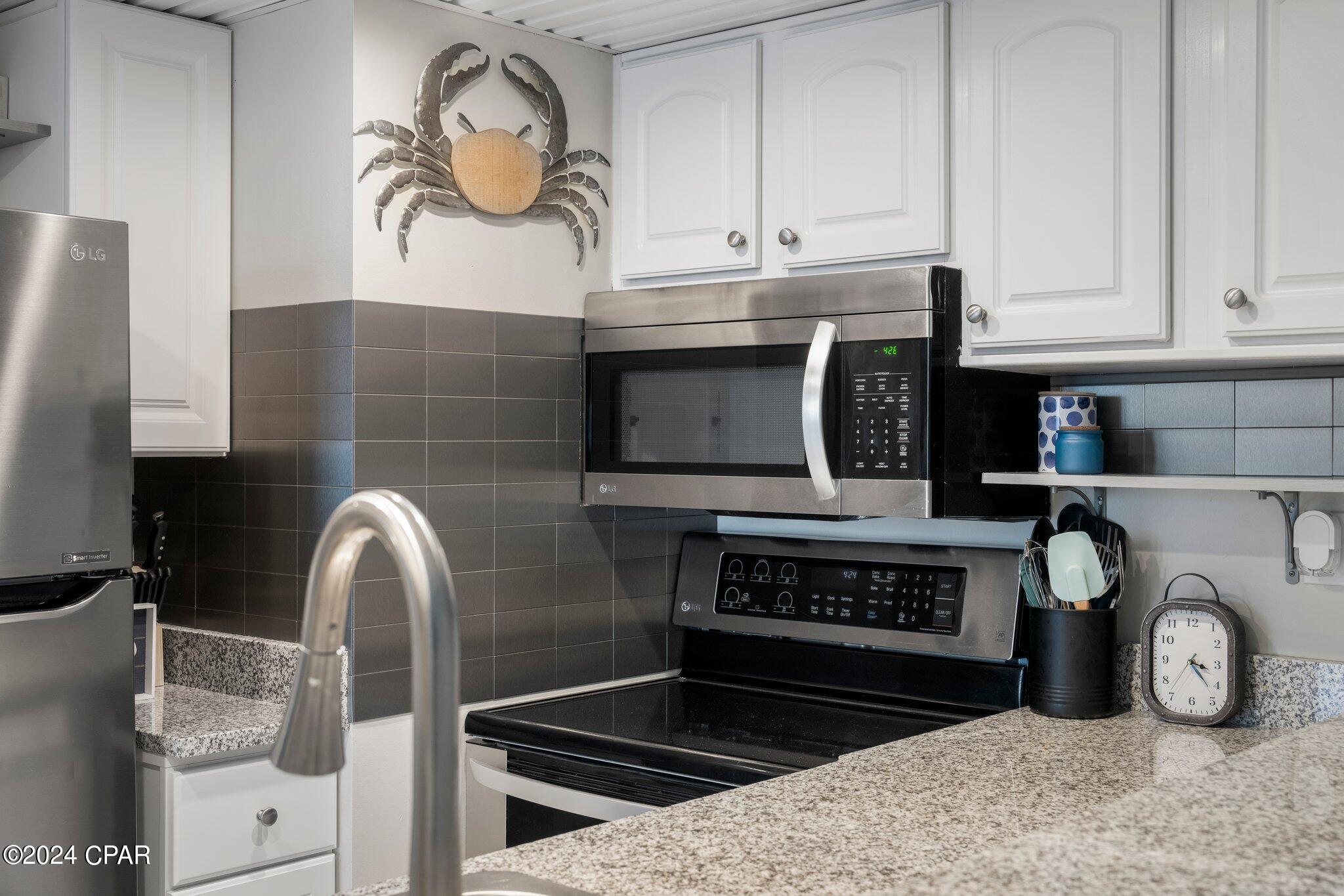 Image 32 For 9850 Thomas Drive 1211e
