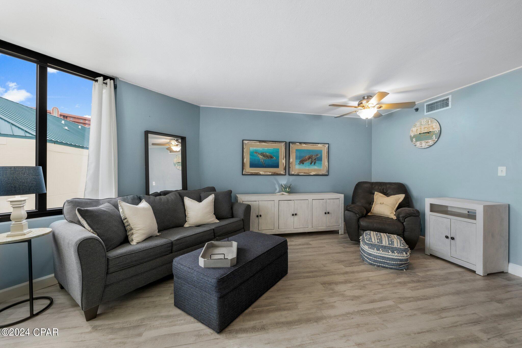 Image 4 For 9850 Thomas Drive 1211e