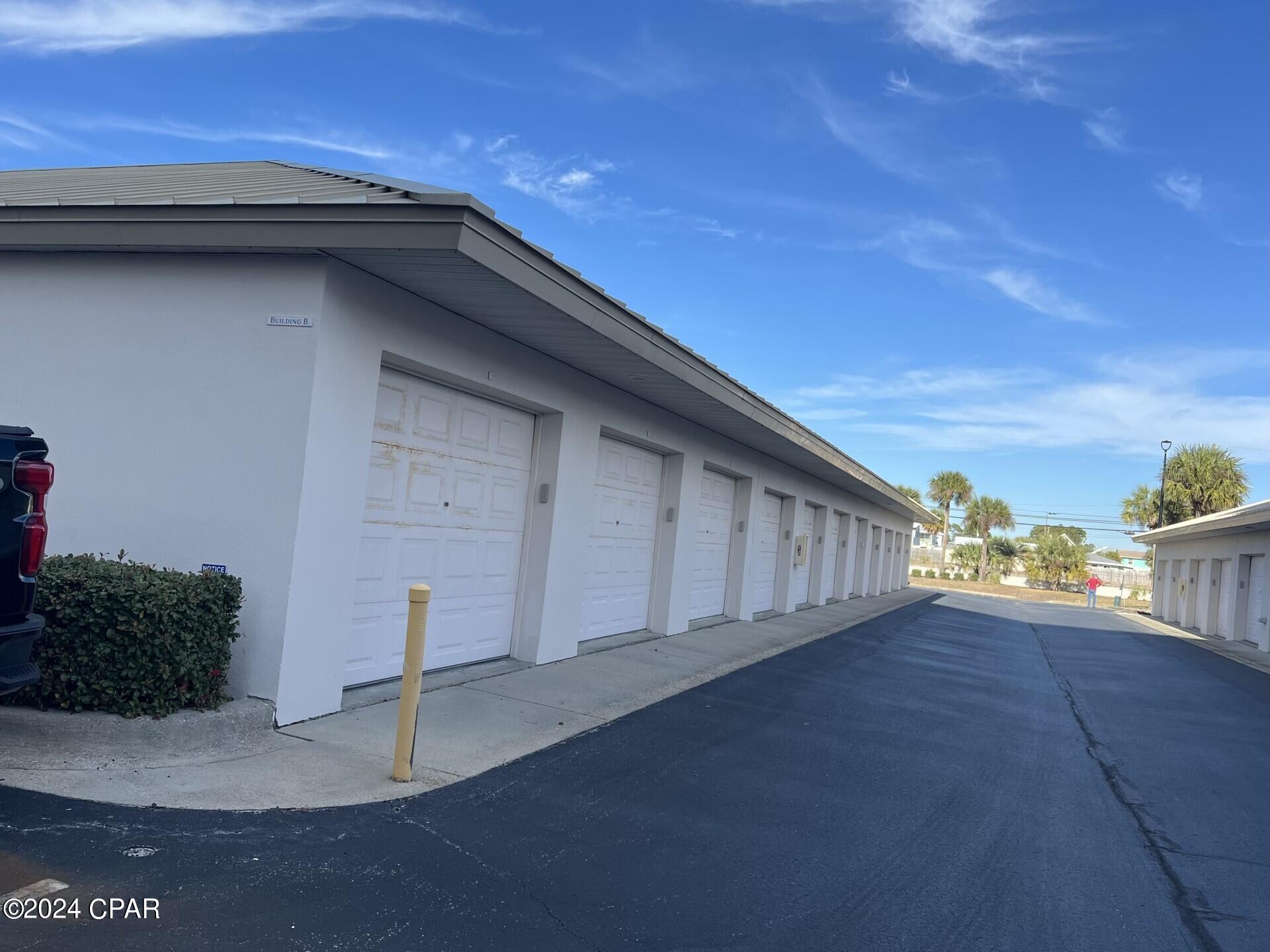 Image 3 For 6323 Thomas Drive 501a