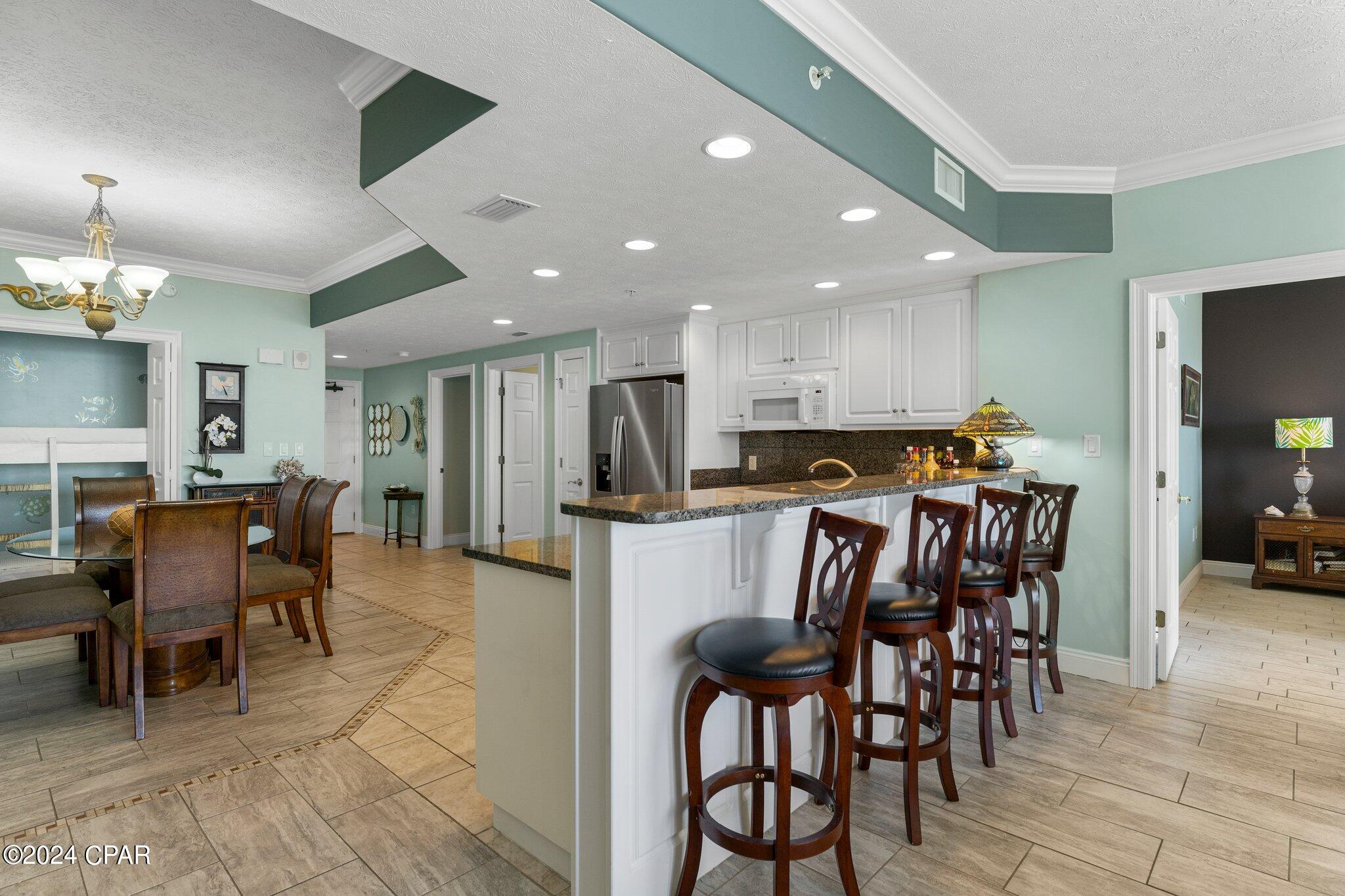Image 6 For 5004 Thomas Drive 1710