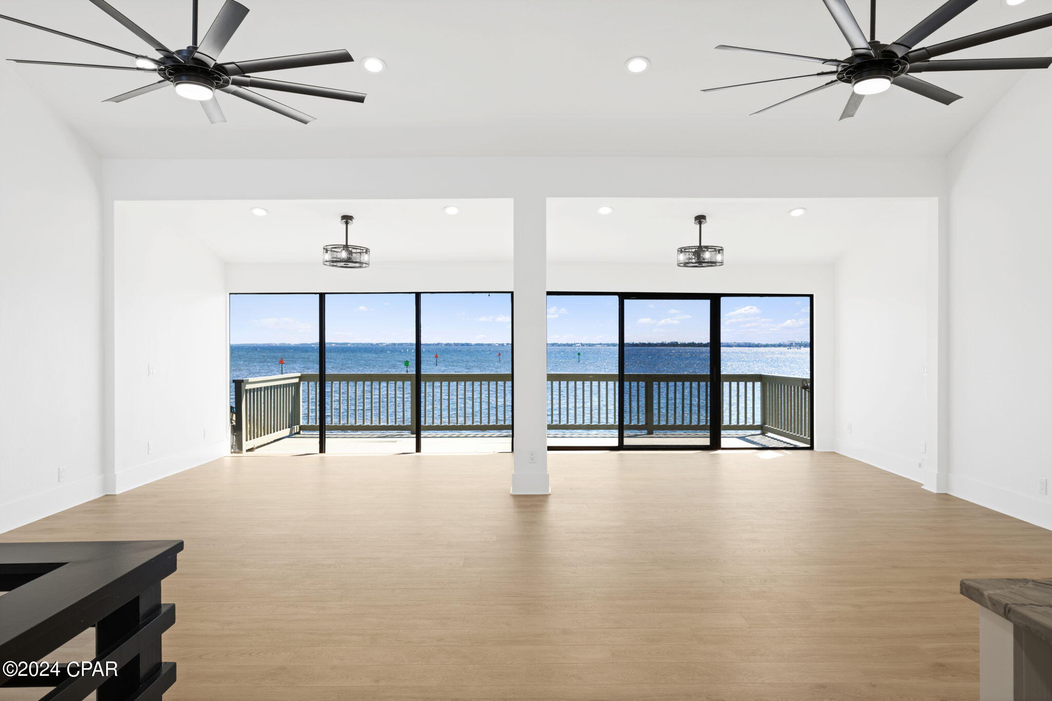 Image 12 For 425 Bayshore Drive 10