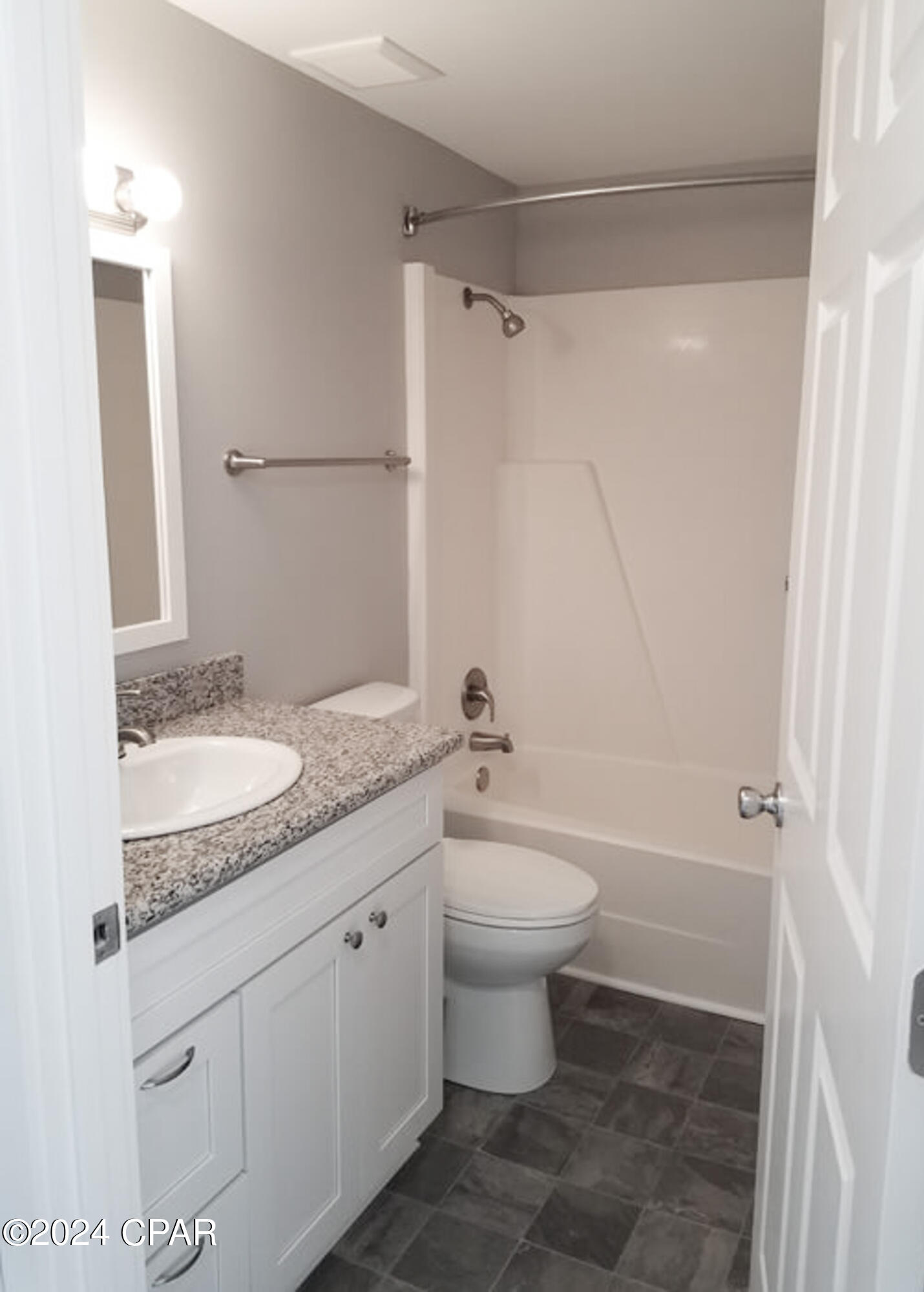Image 5 For 425 19th Street