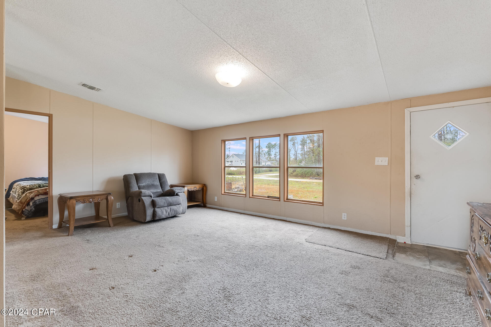 Image 10 For 18006 Overland Avenue