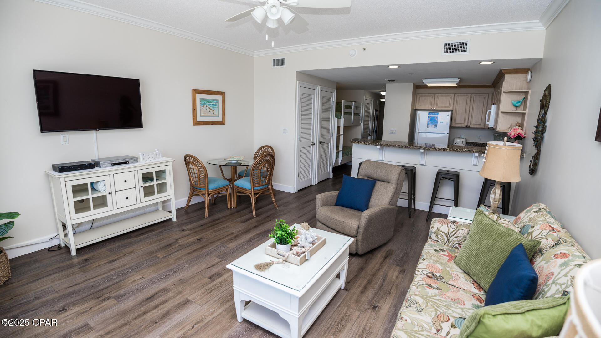 Image 11 For 9450 Thomas Drive 907d