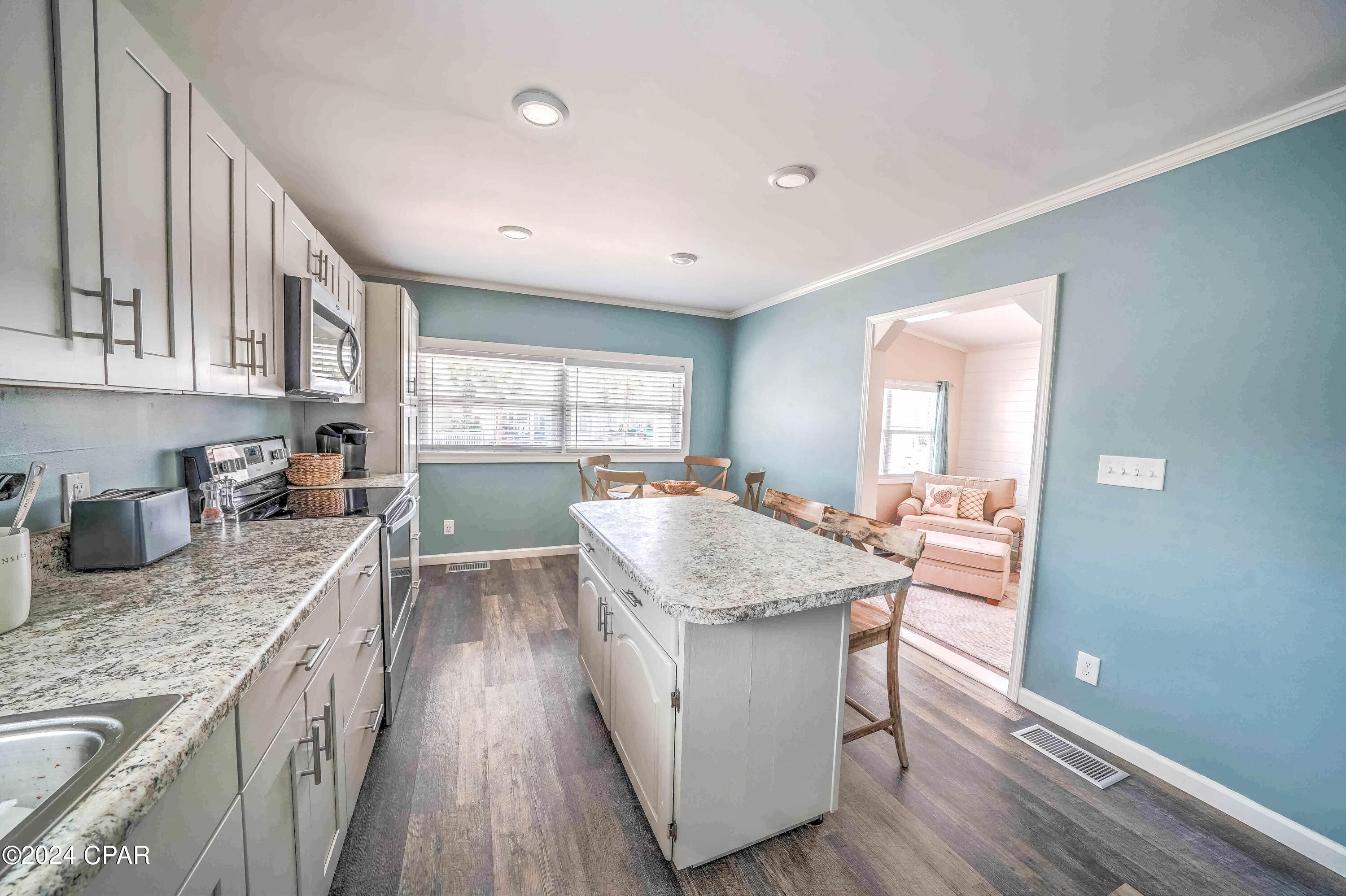 Image 8 For 417 Snook Lane