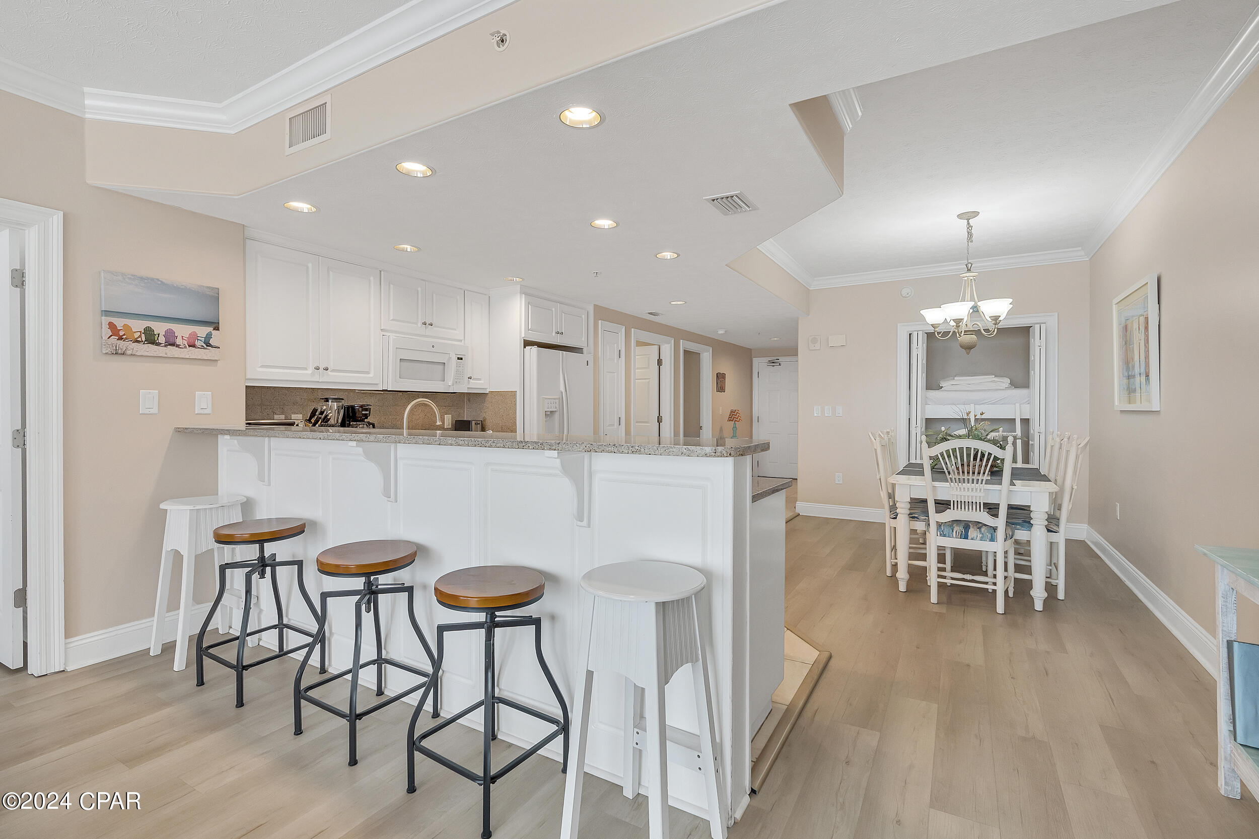 Image 18 For 5004 Thomas Drive 1209