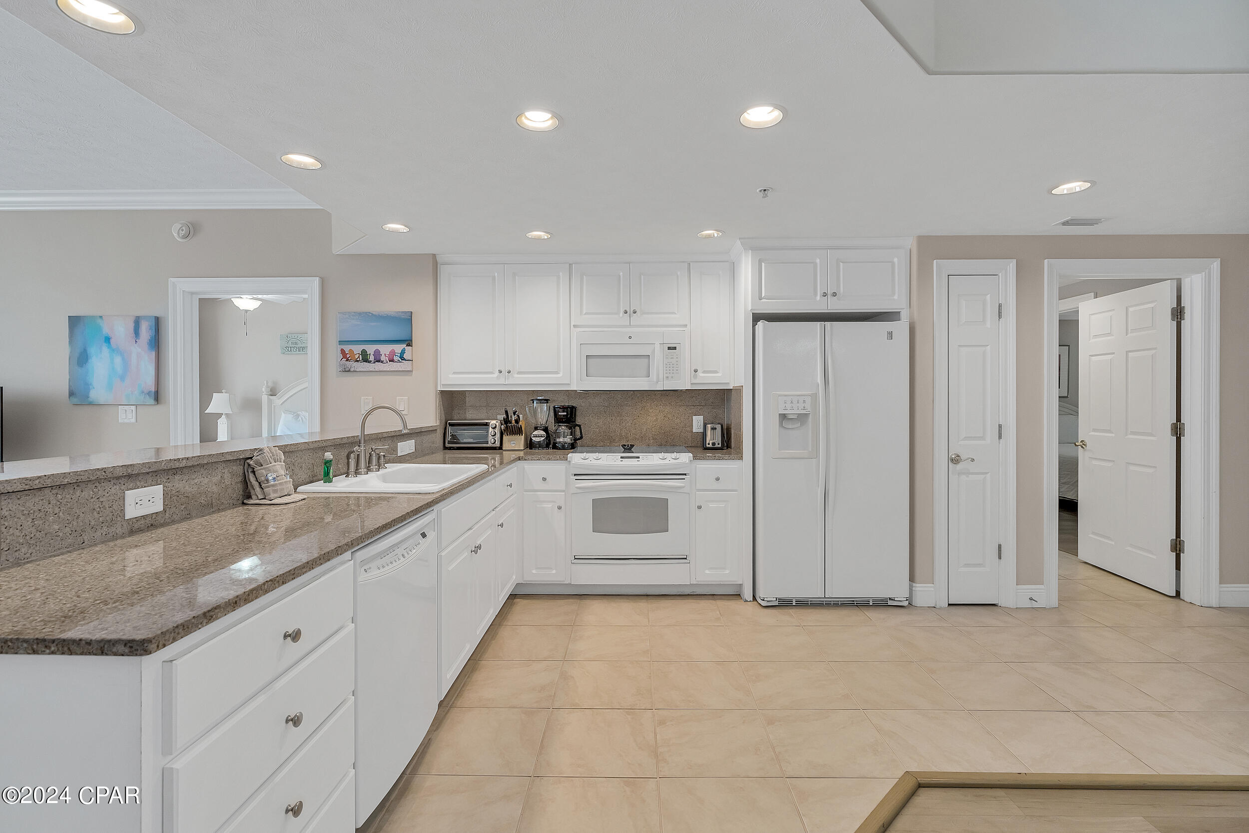 Image 21 For 5004 Thomas Drive 1209