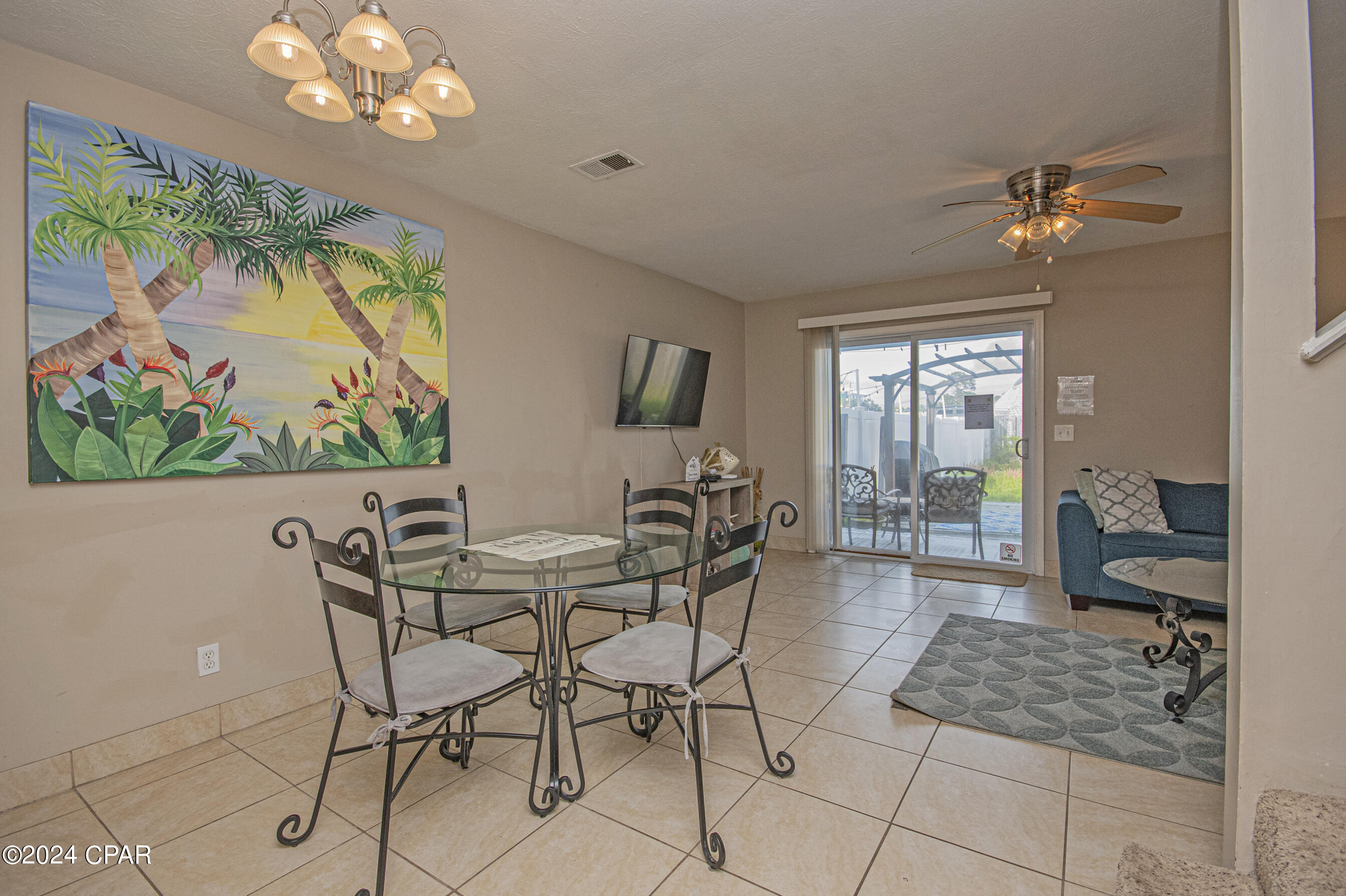 Image 14 For 8422 Thomas Drive C