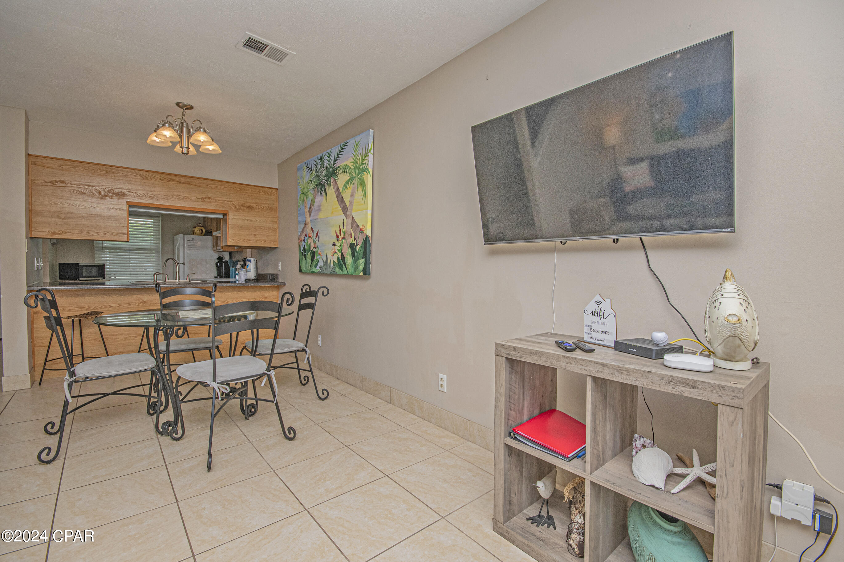 Image 16 For 8422 Thomas Drive C