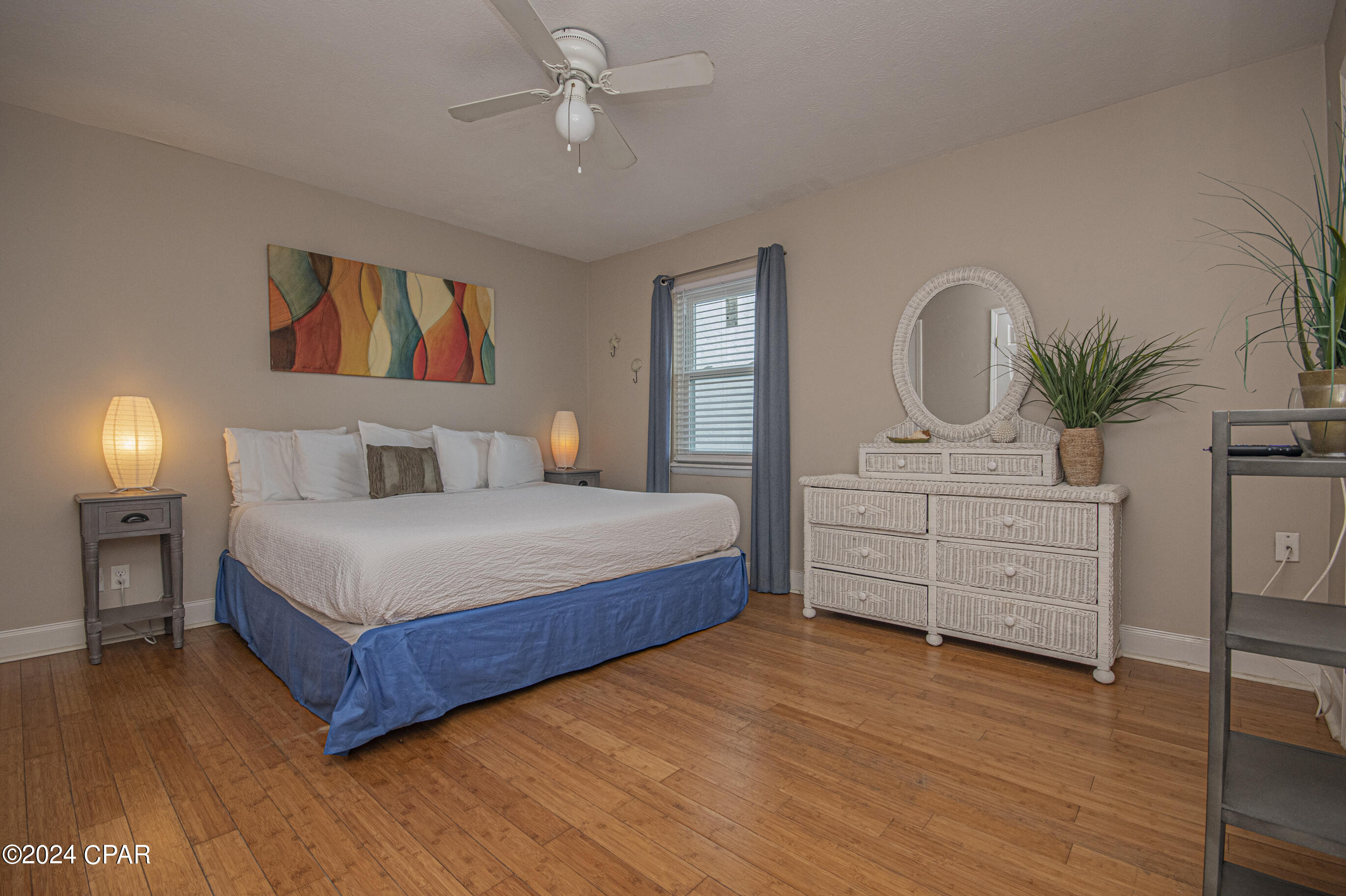 Image 31 For 8422 Thomas Drive C