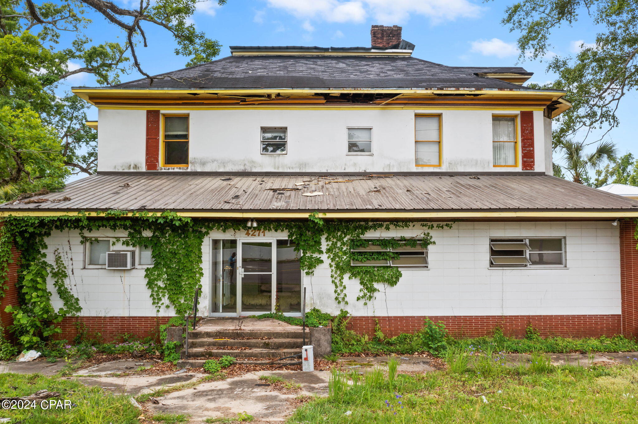 Listing photo id 6 for 4271 Lafayette Street