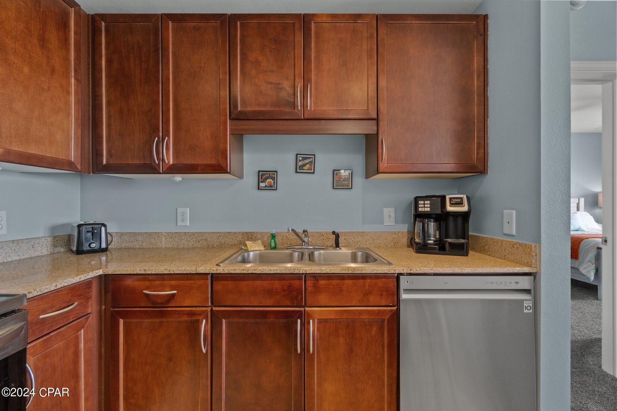 Image 6 For 9902 S Thomas Drive 1932