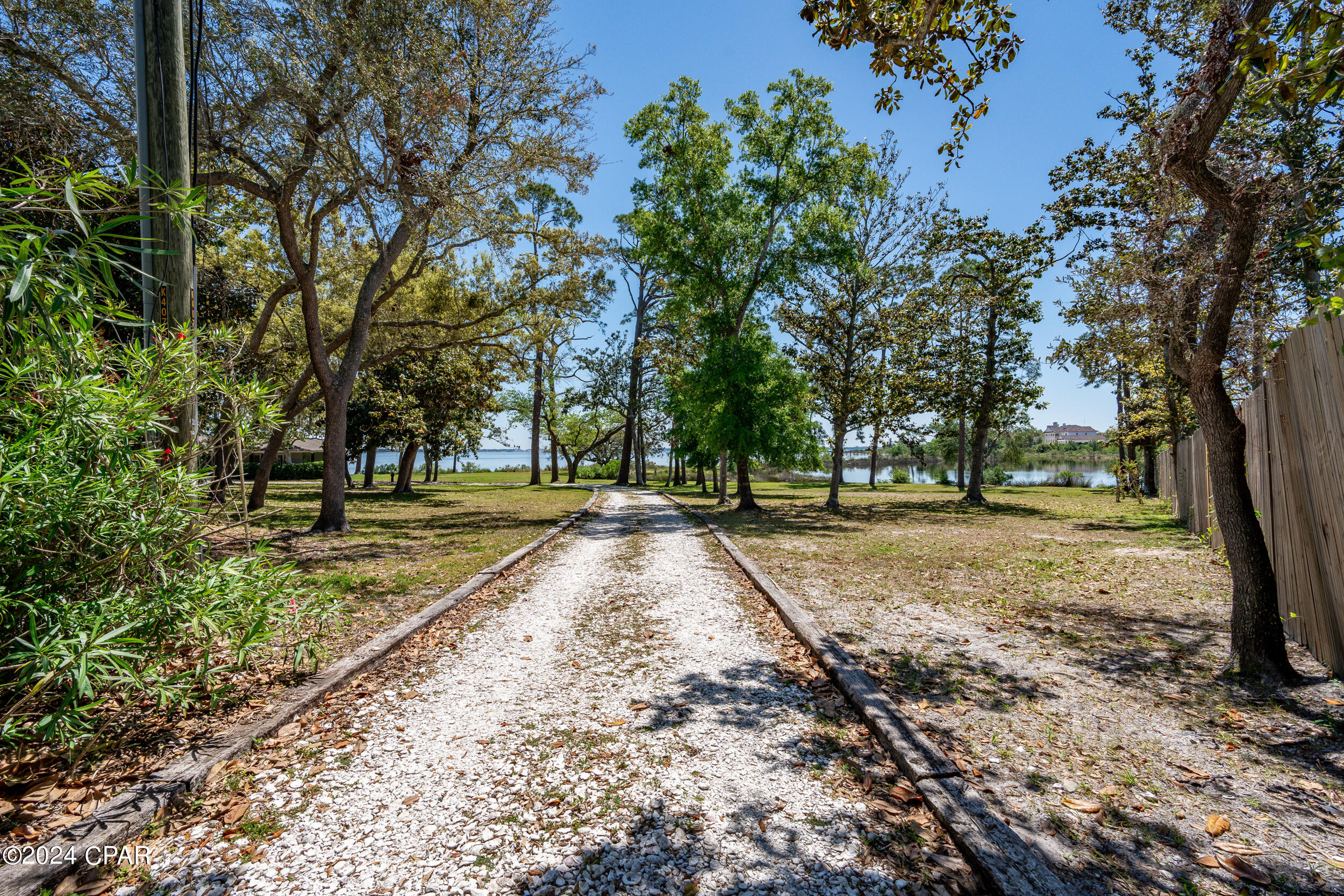 Image 80 For 2623 Magnolia Point Road