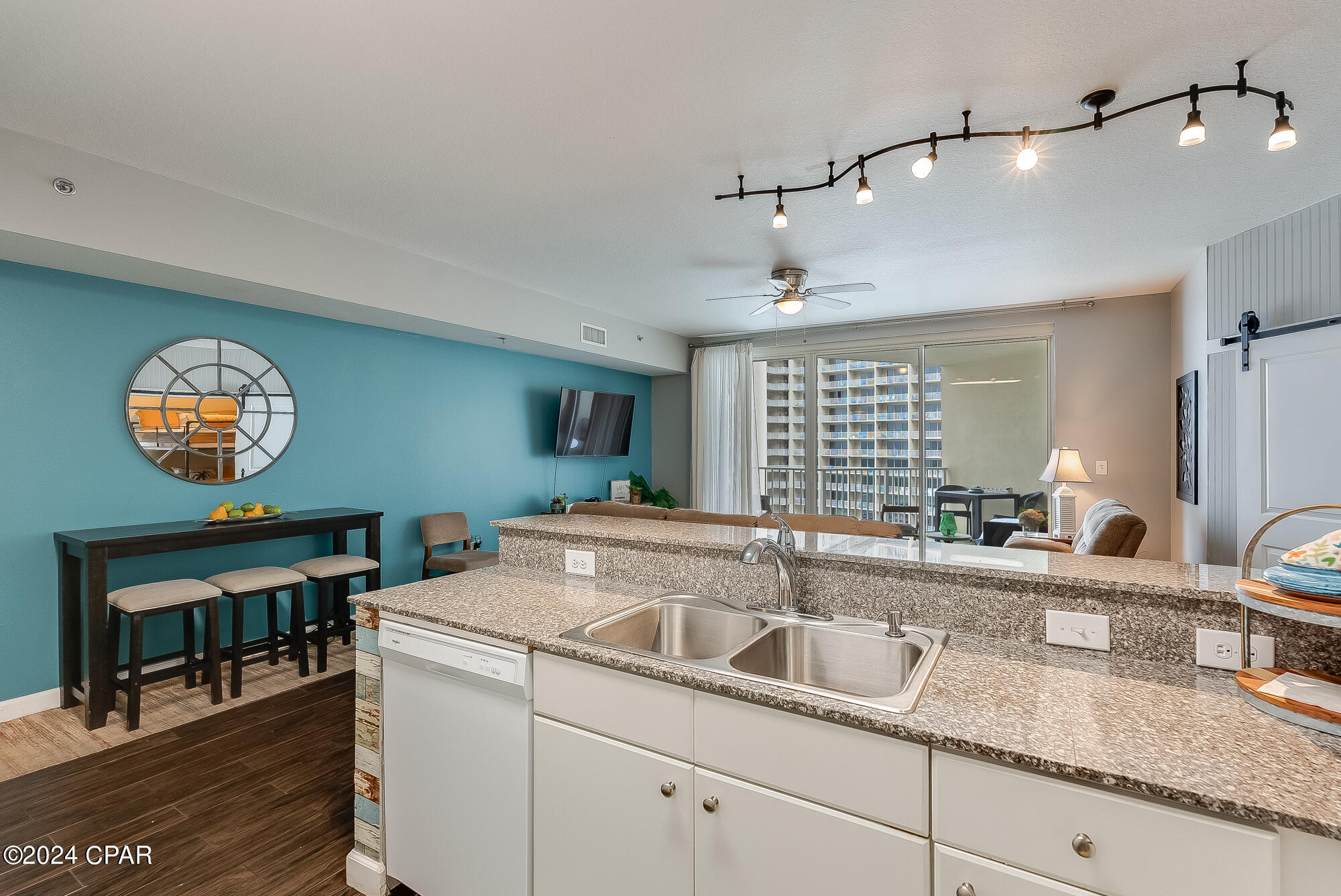 Image 9 For 9900 Thomas Drive 1022