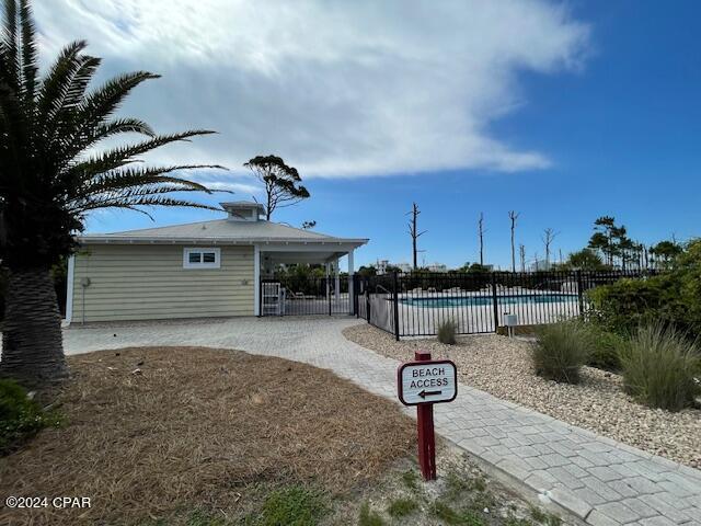 Listing photo id 7 for 127 Sapodilla Lane