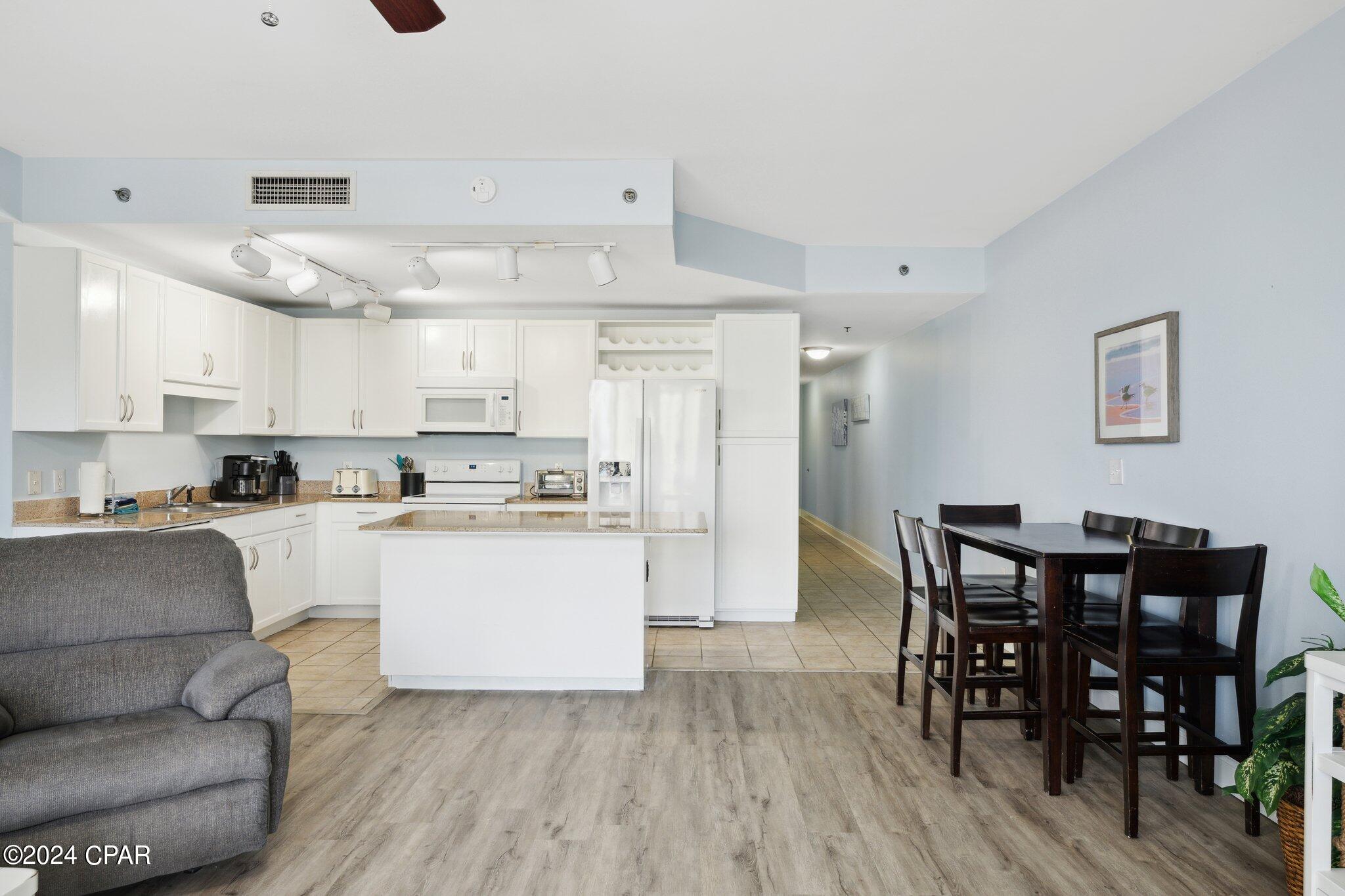 Image 21 For 9860 Thomas Drive 519