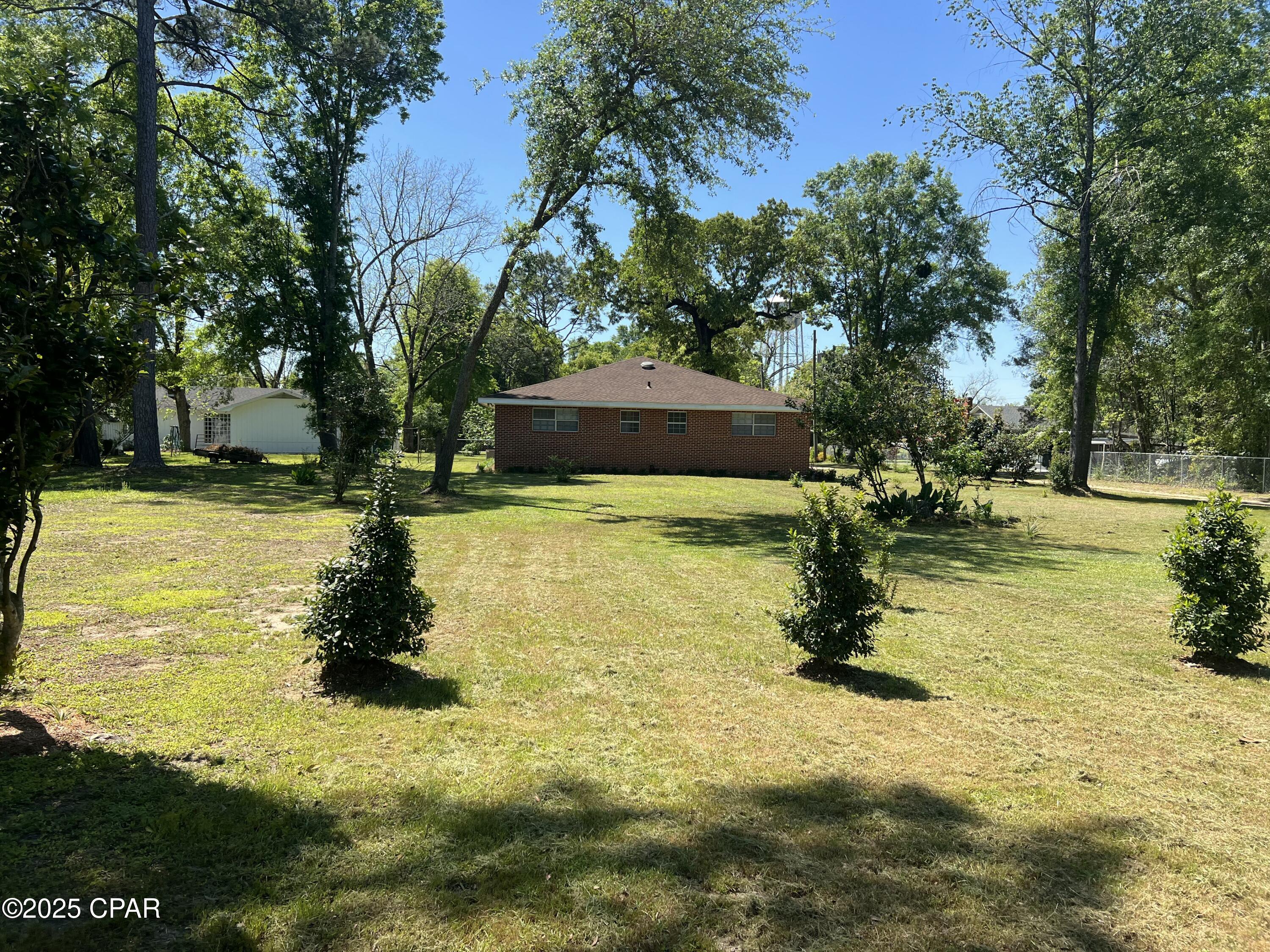 Image 2 For 1021 8th Avenue