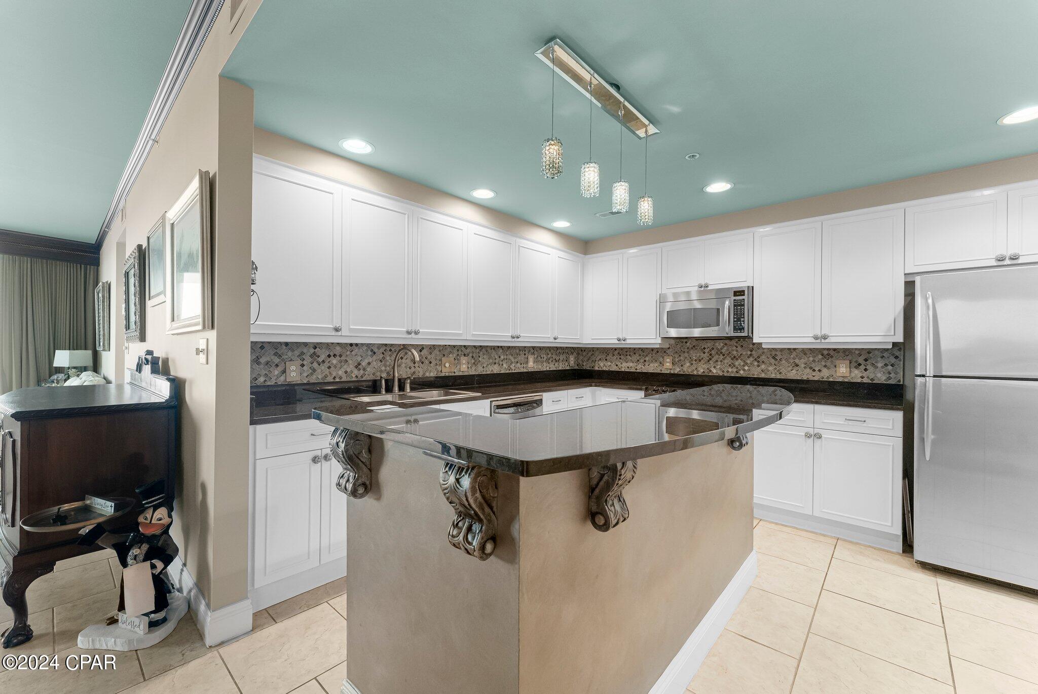 Listing photo id 6 for 6422 Hwy 98  501