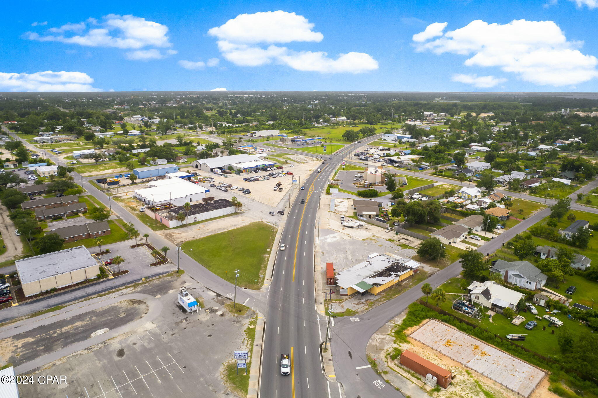 Image 8 For 3200 Highway 98