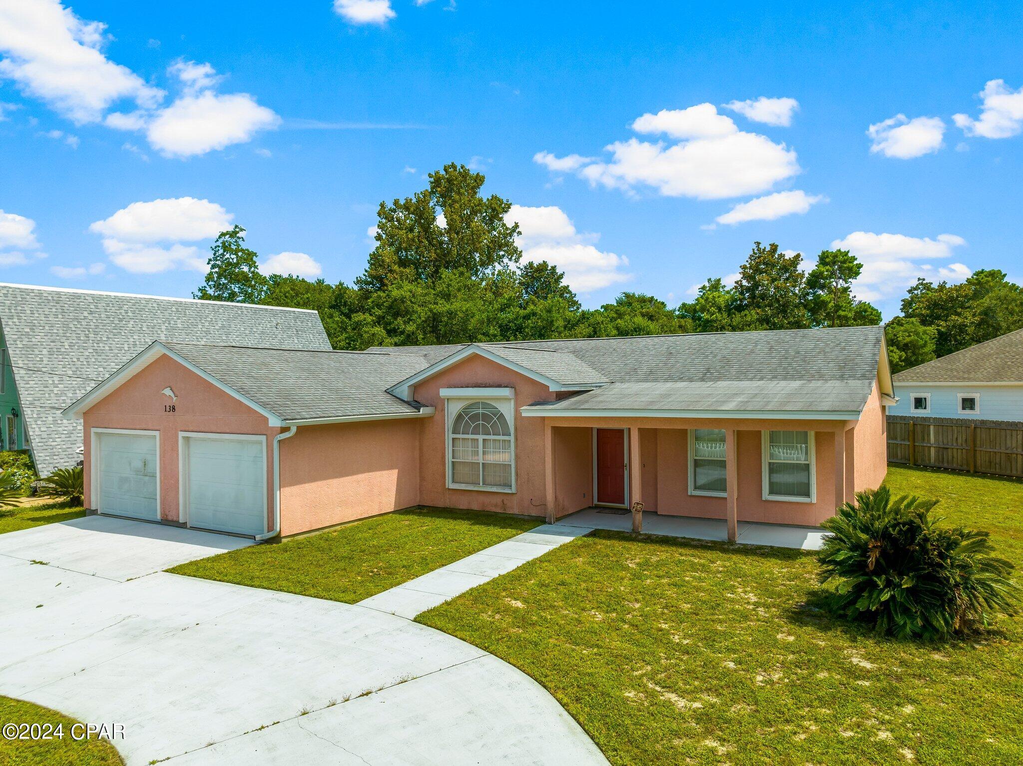 Listing photo id 2 for 138 Christopher Drive