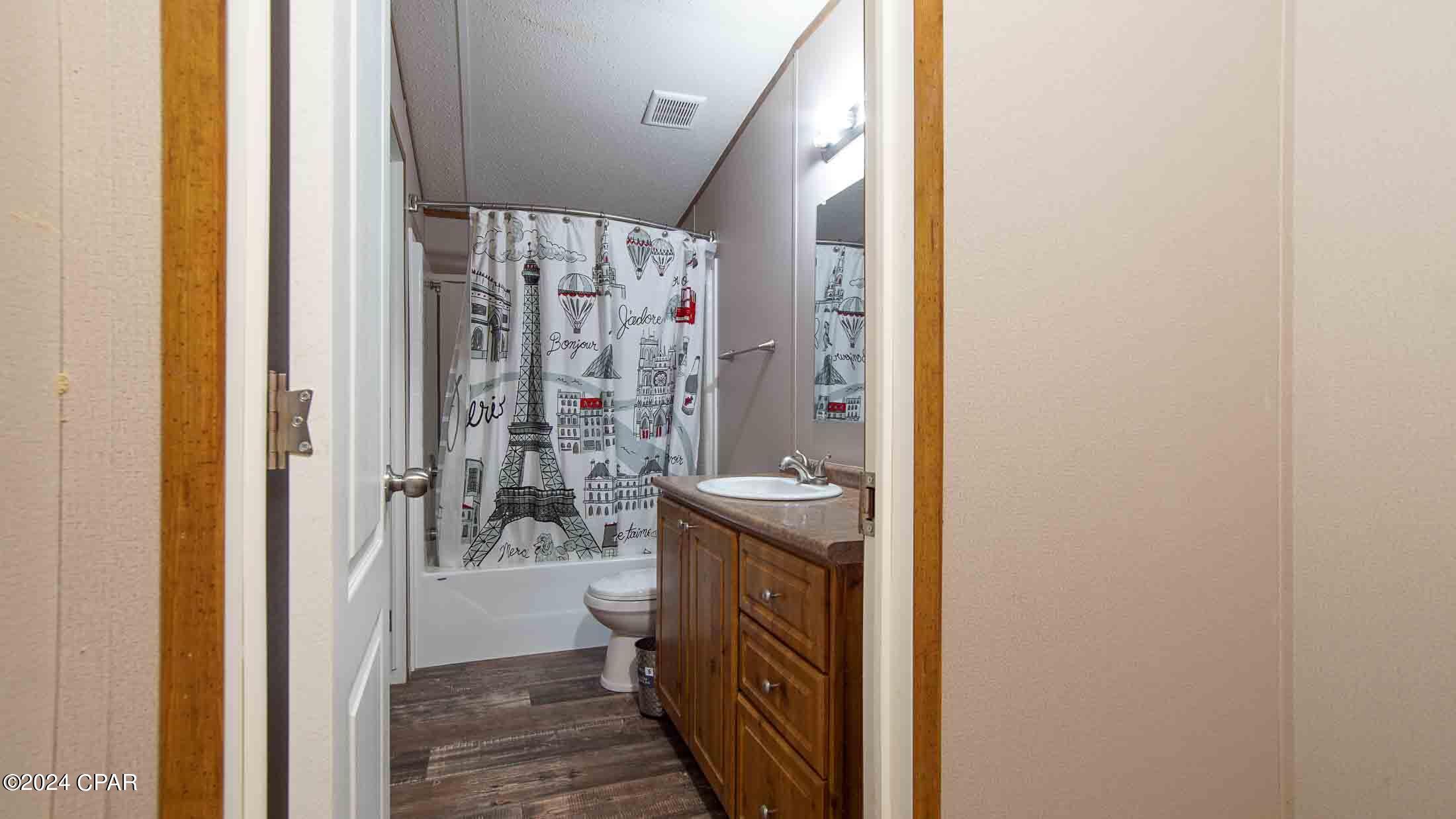 20771 NW Marianna Lake Avenue, Fountain, Florida image 10