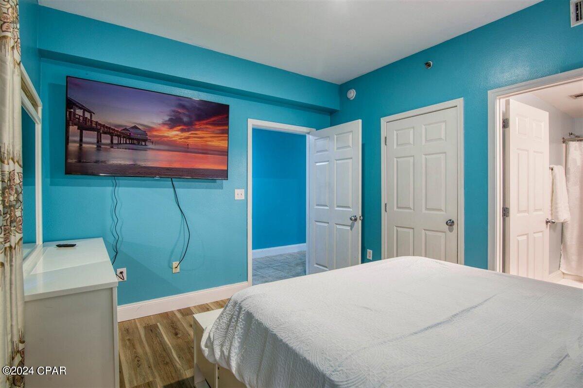 Image 14 For 9860 Thomas Drive 305