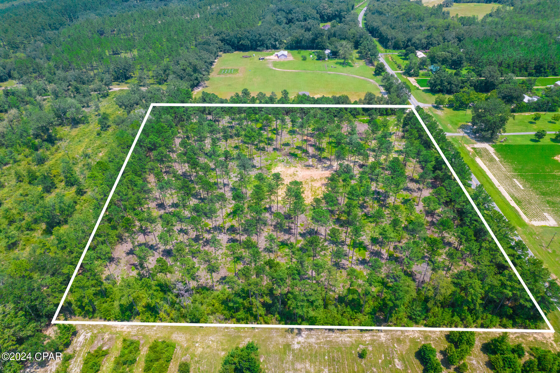 Photo of 4000 Wilderness Vernon FL 32462