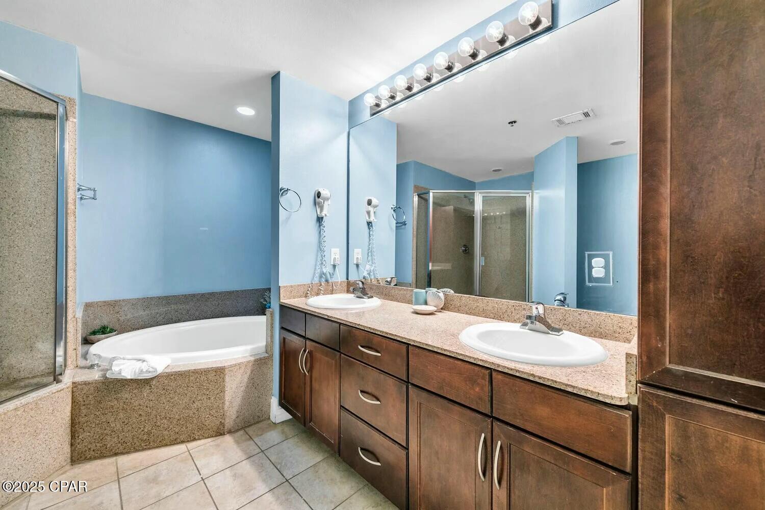 Image 17 For 9902 Thomas Drive 731