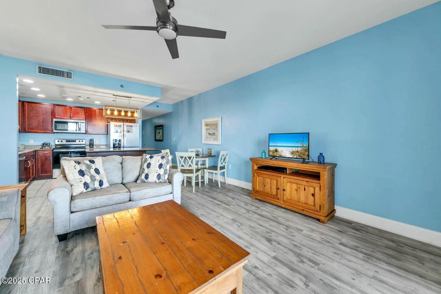Image 6 For 9902 Thomas Drive 731