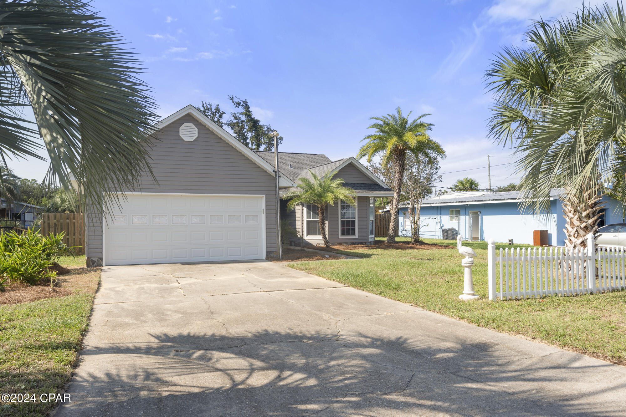 Details for 3702 Shoreline Circle, Panama City, FL 32405