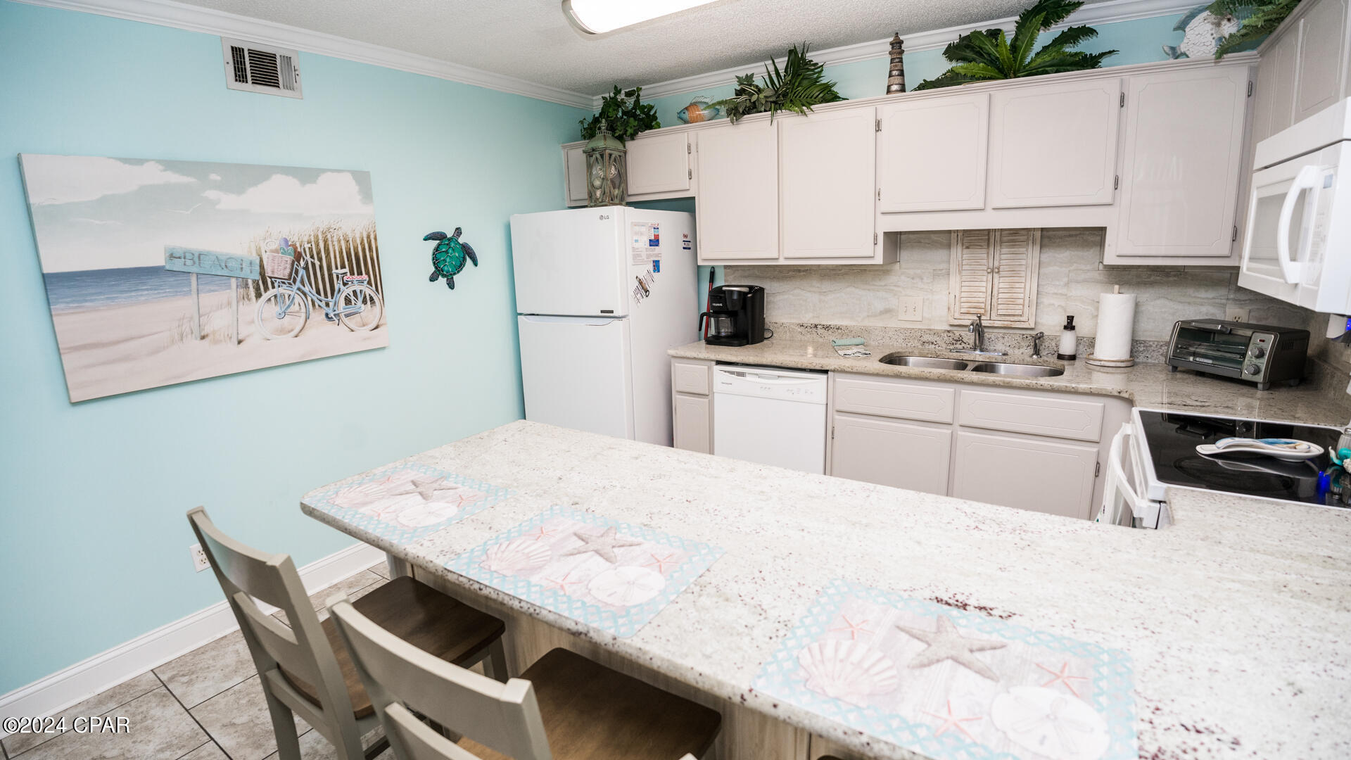Image 16 For 17462 Front Beach Road 54103