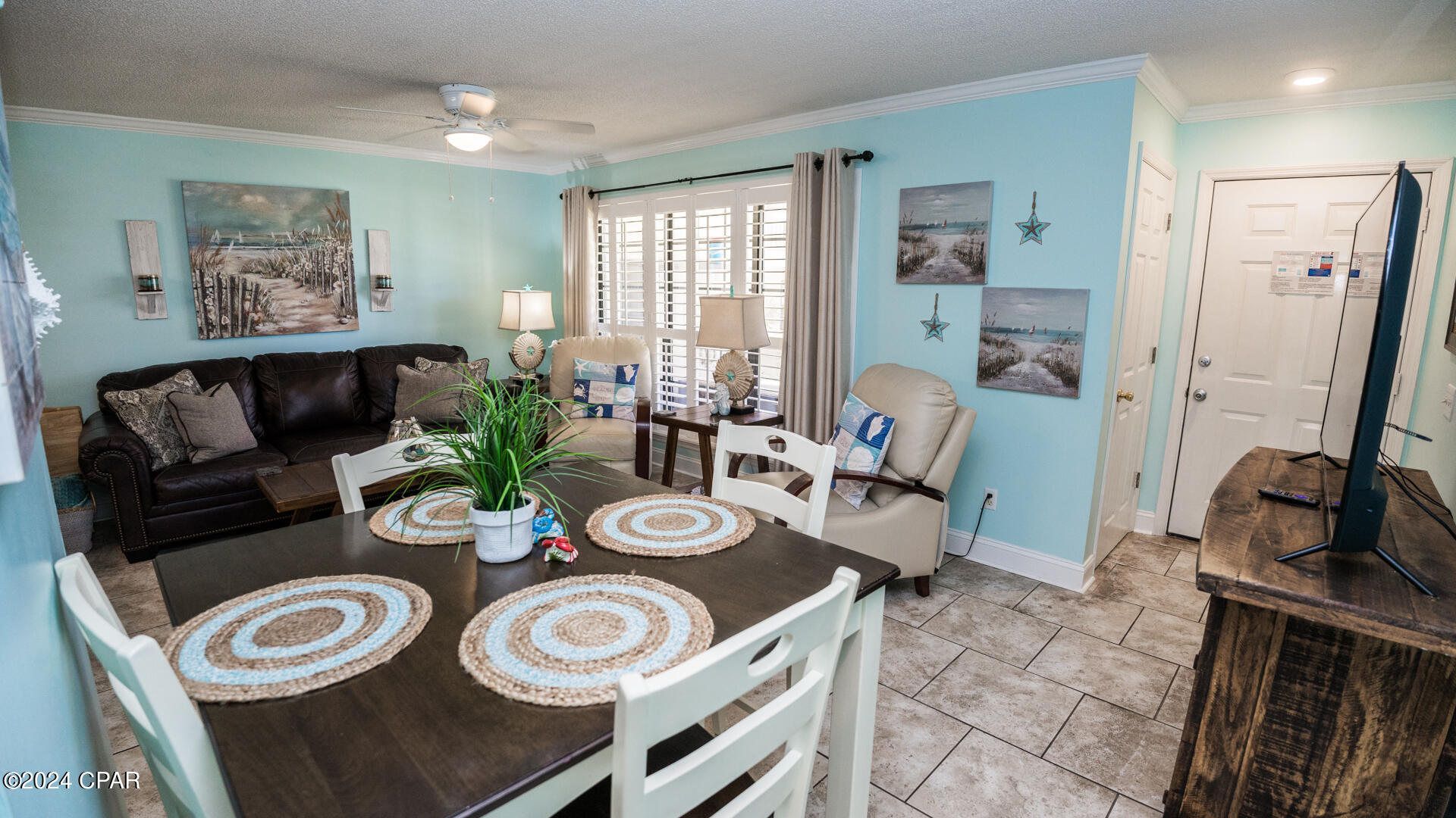 Image 2 For 17462 Front Beach Road 54103