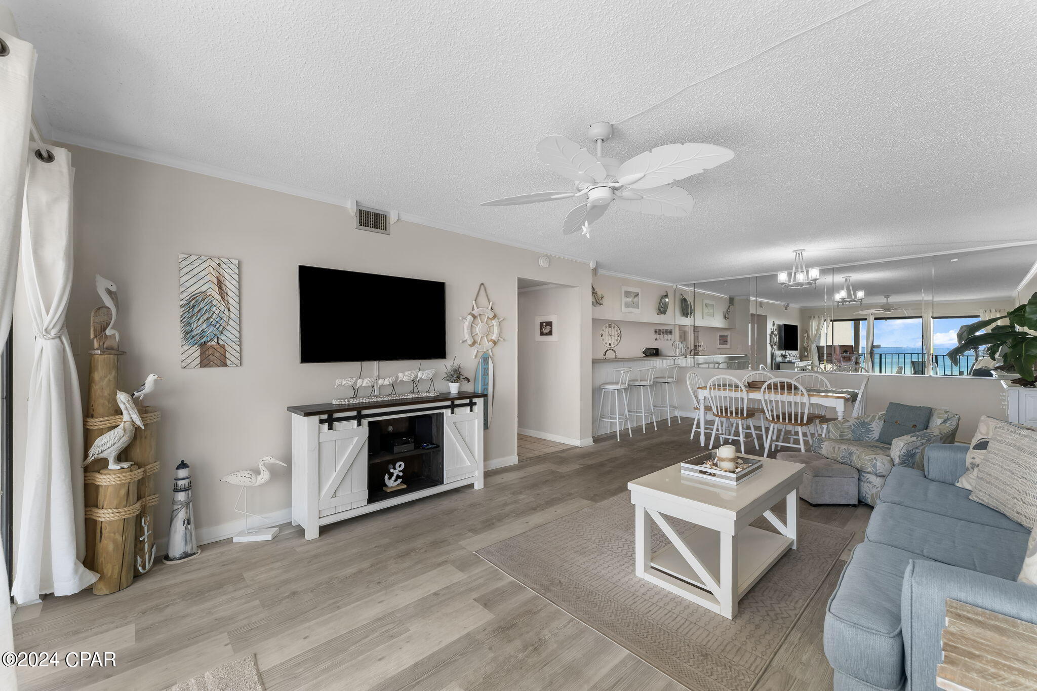 8815 Thomas Drive 307