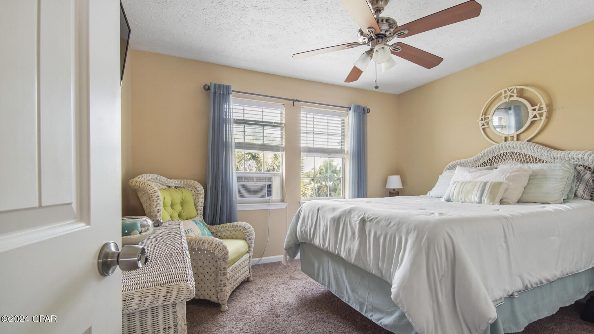 Image 21 For 6910 Beach Drive