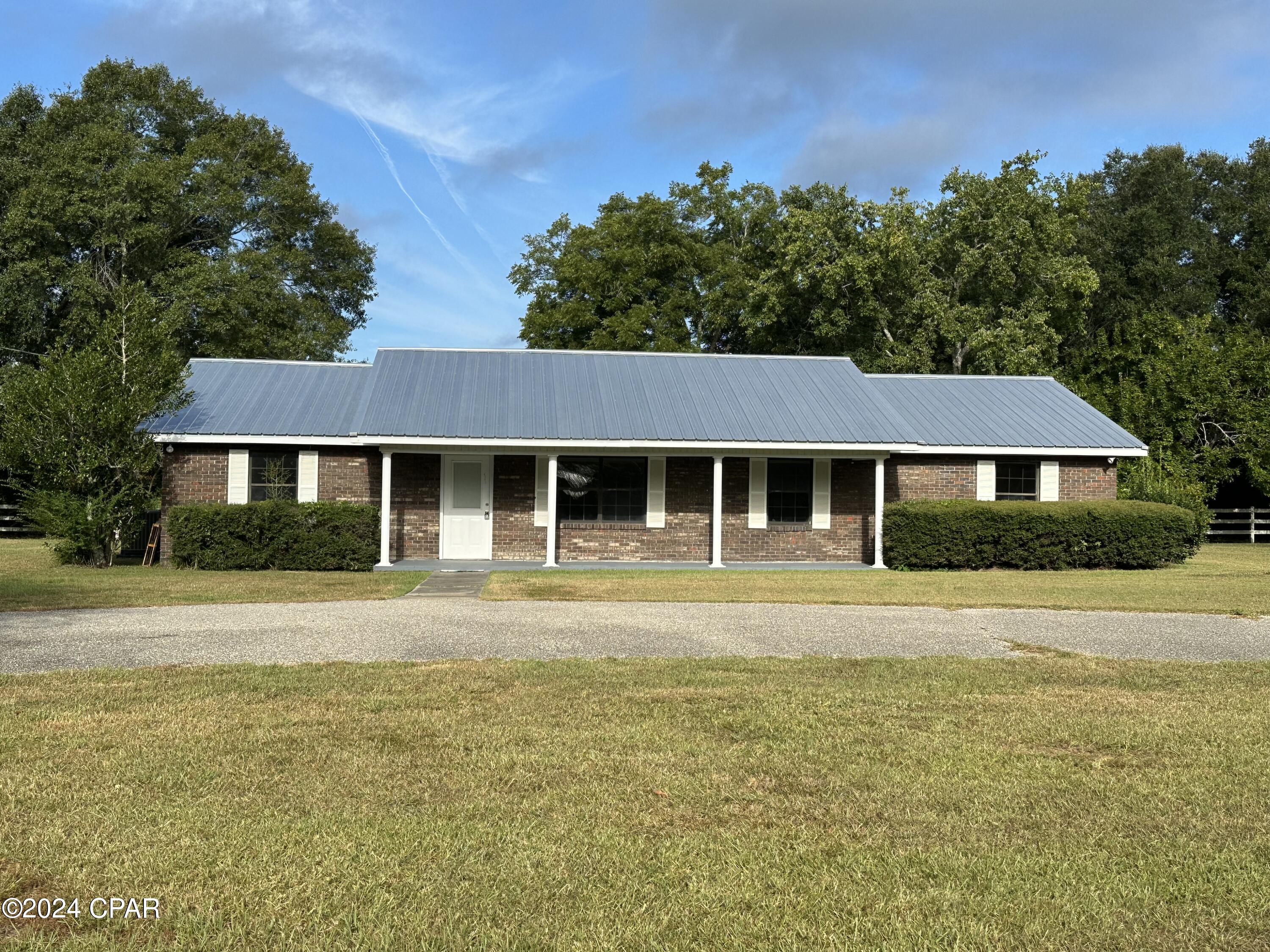 Photo of 4797 Smokey Graceville FL 32440