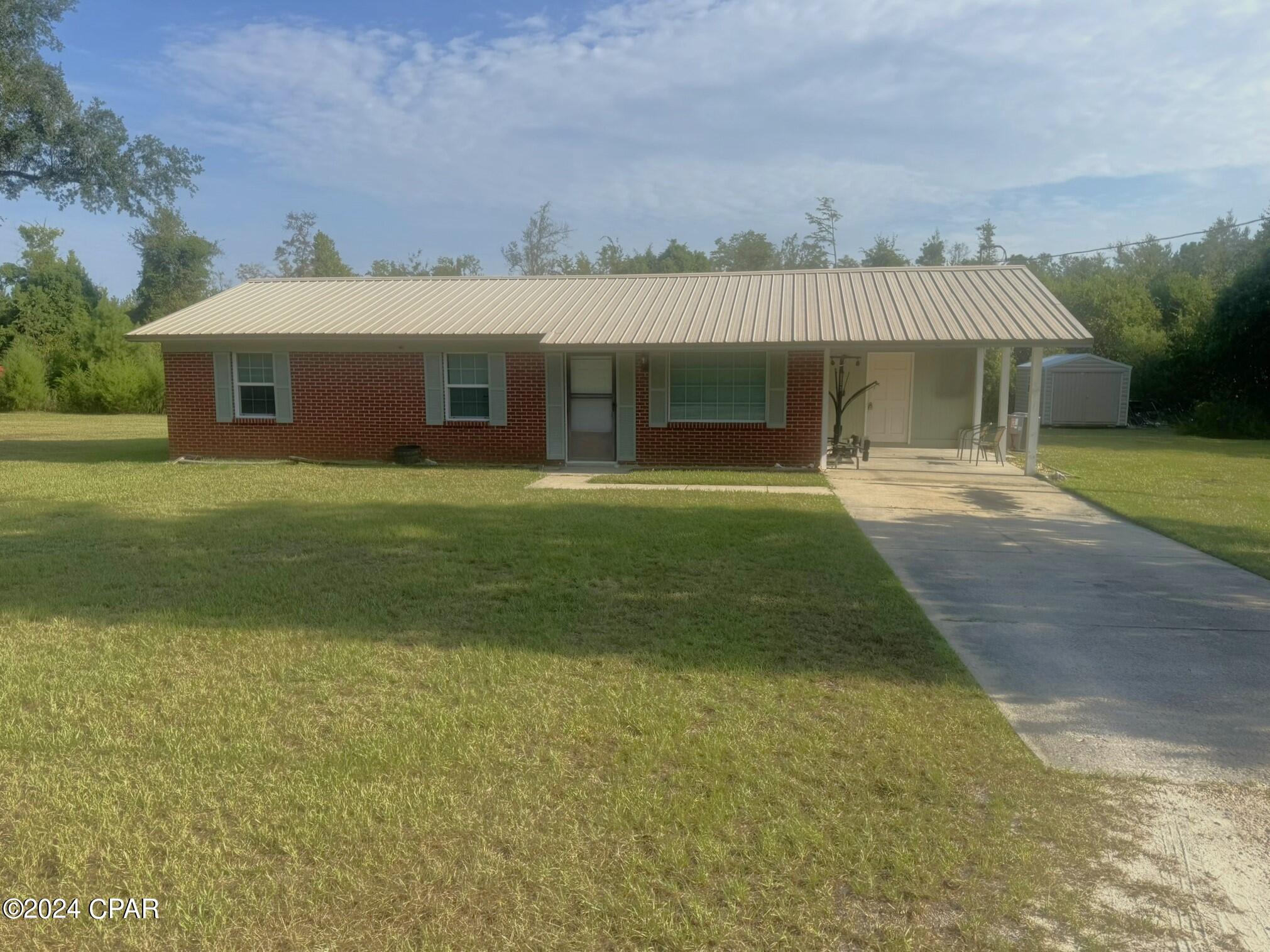 Photo of 6945 Singletary Grand Ridge FL 32442