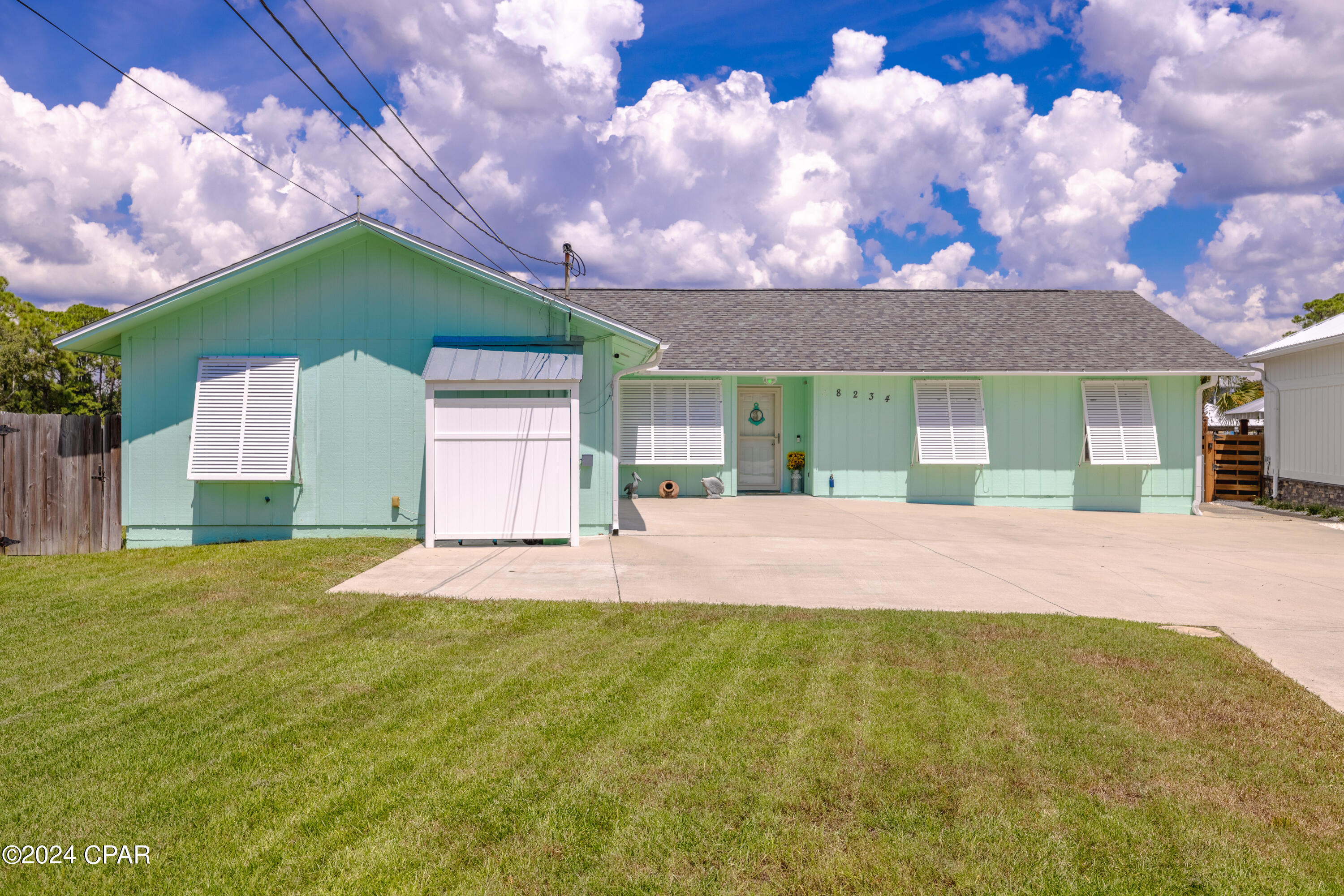 Image 3 For 8234 Lagoon Drive