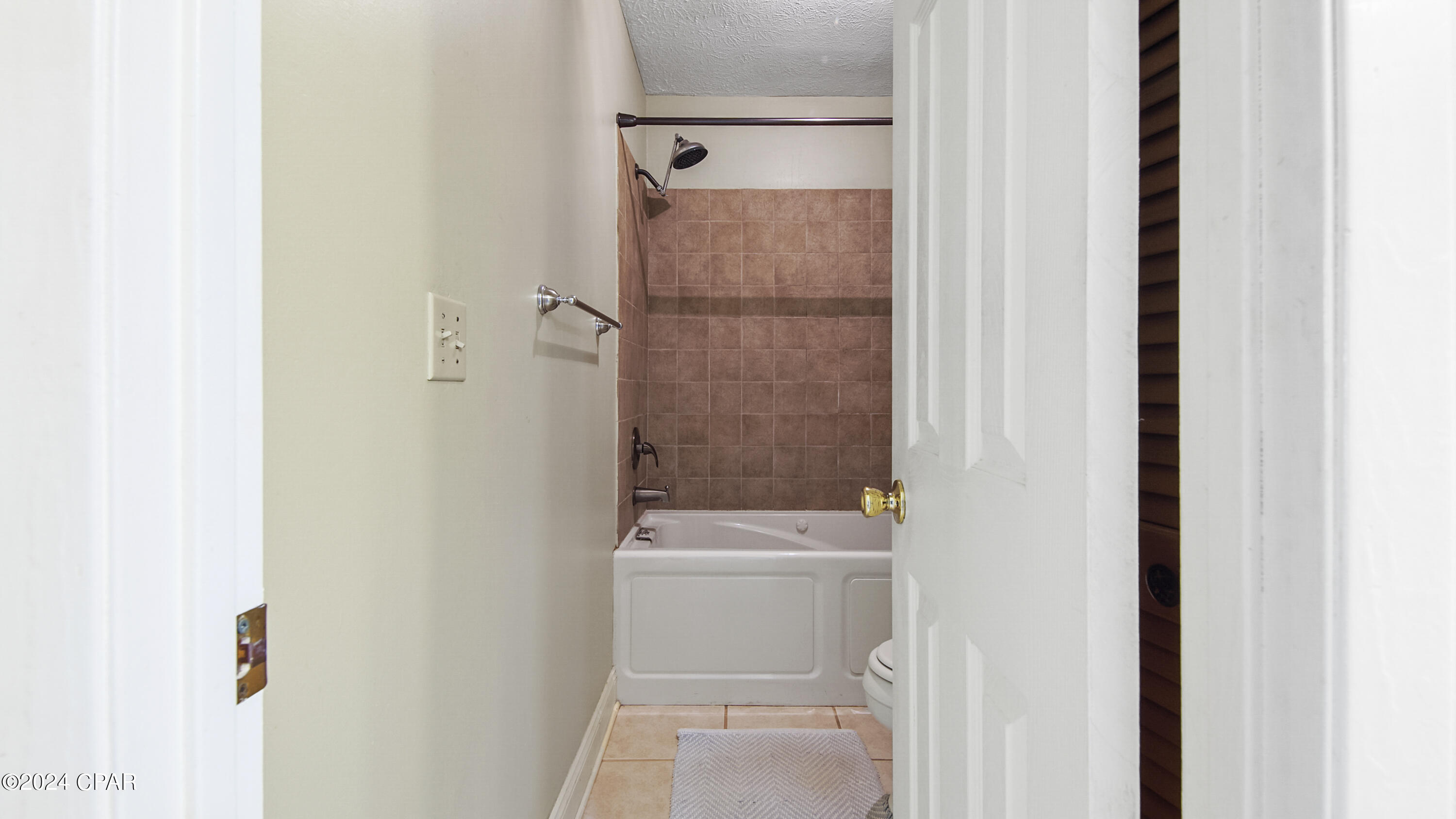 Image 31 For 7120 Singleton Circle A